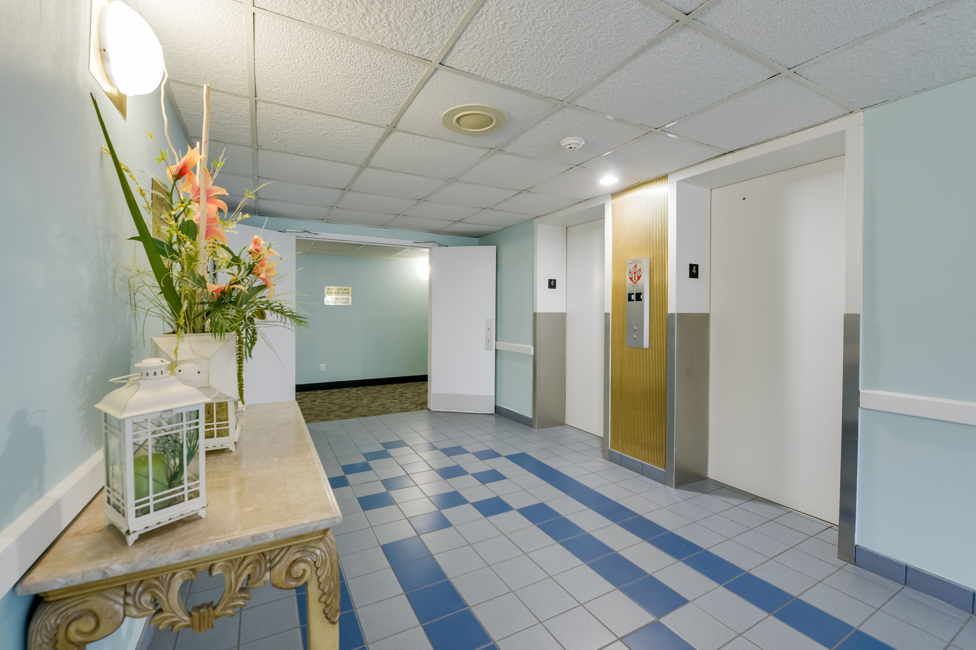 Lobby | Elevator Access