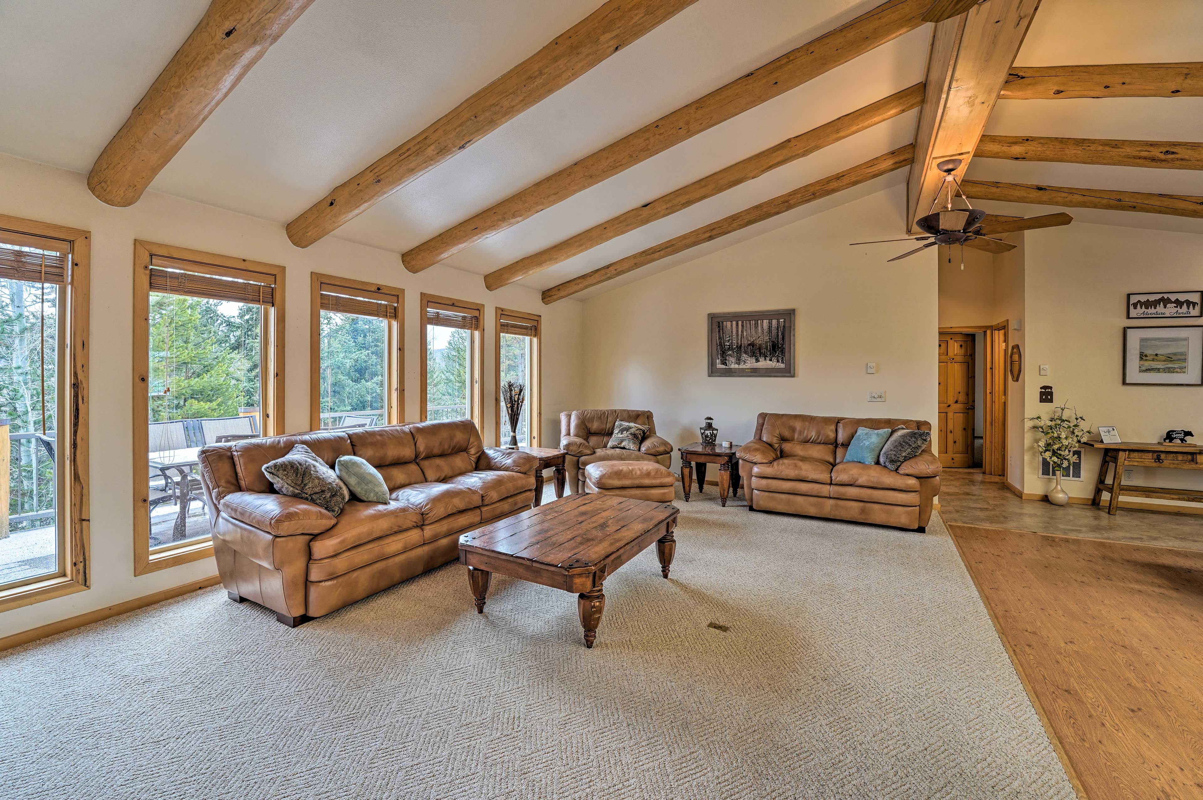 Living Room | Smart TV