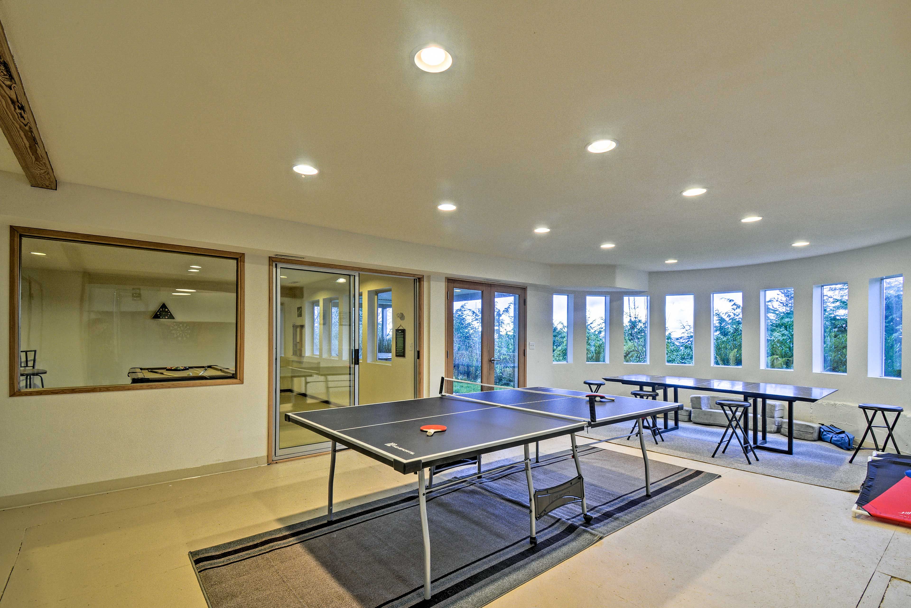Game Room | Ping Pong Table