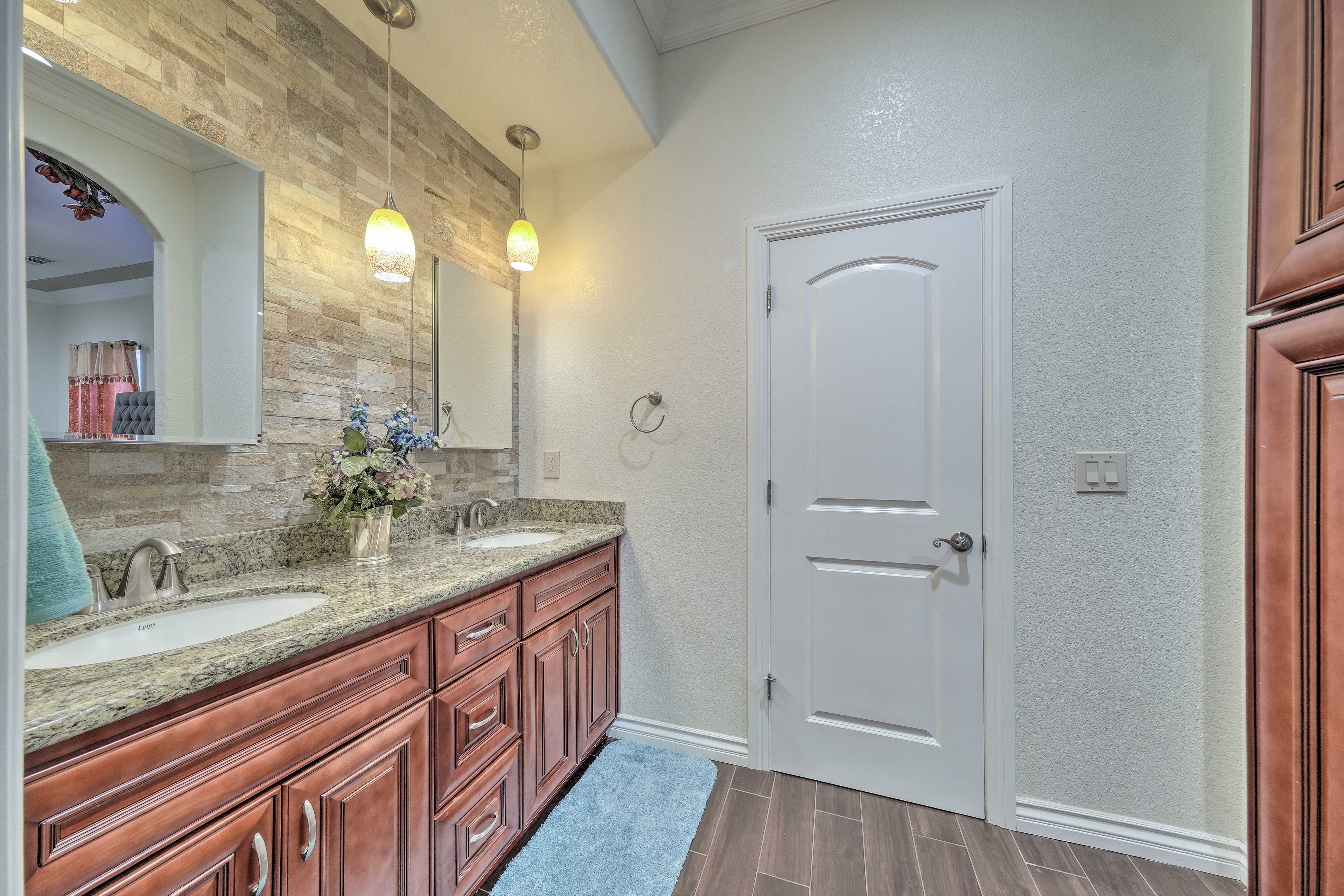 Full Bathroom