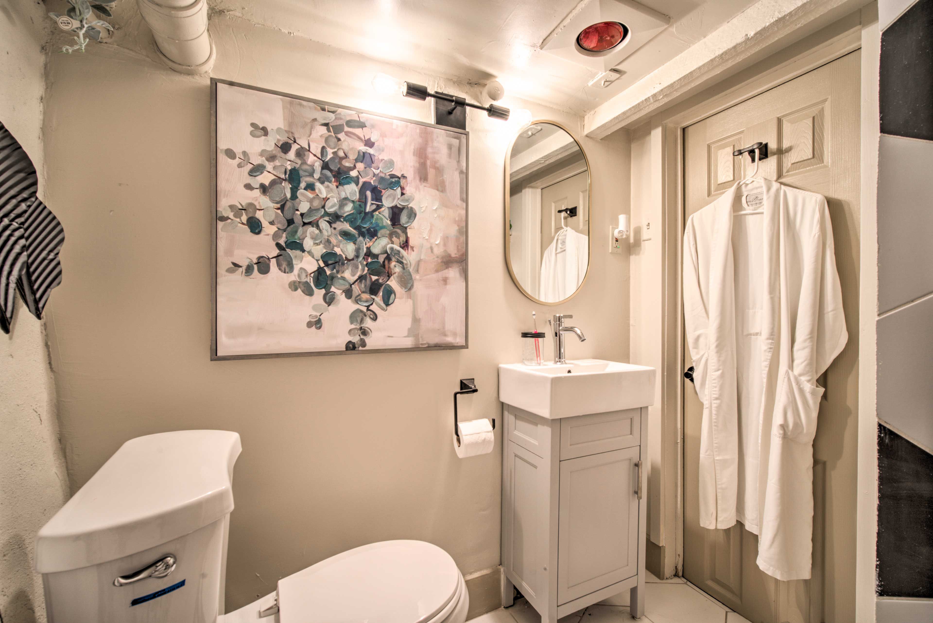 Full Bathroom