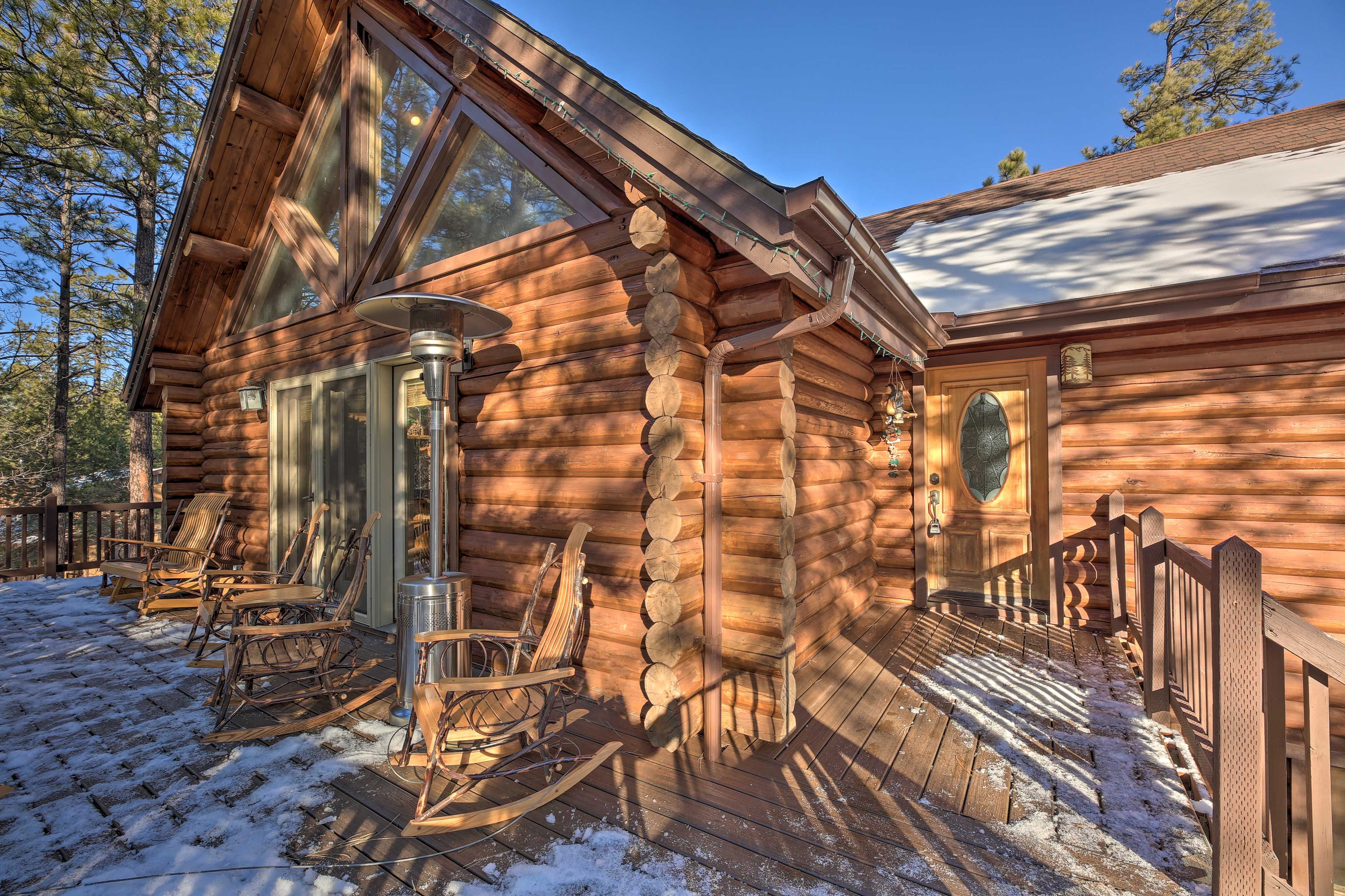 Front Deck | 2 Heat Lamps