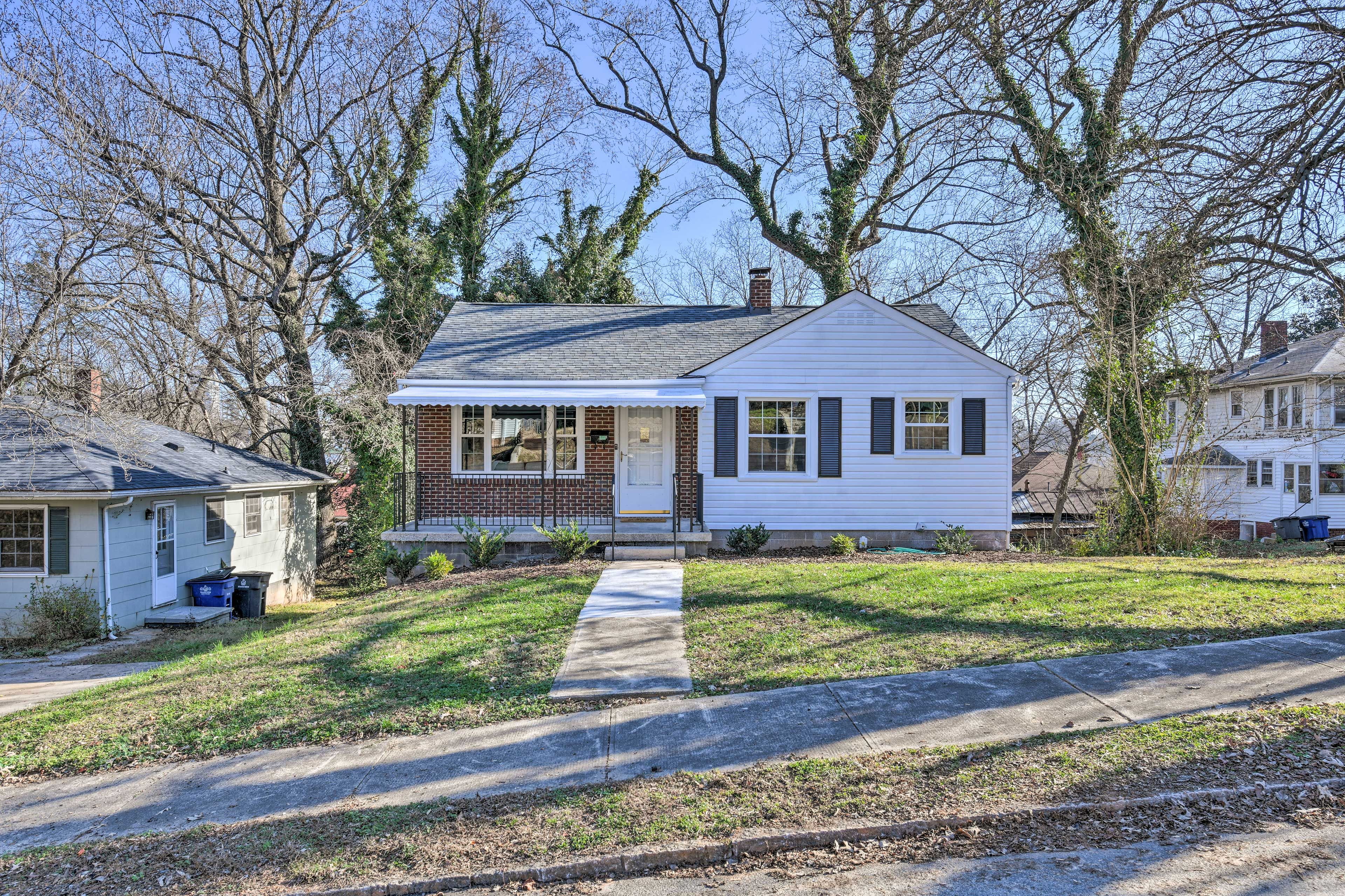 Front Entrance | Keyless Entry
