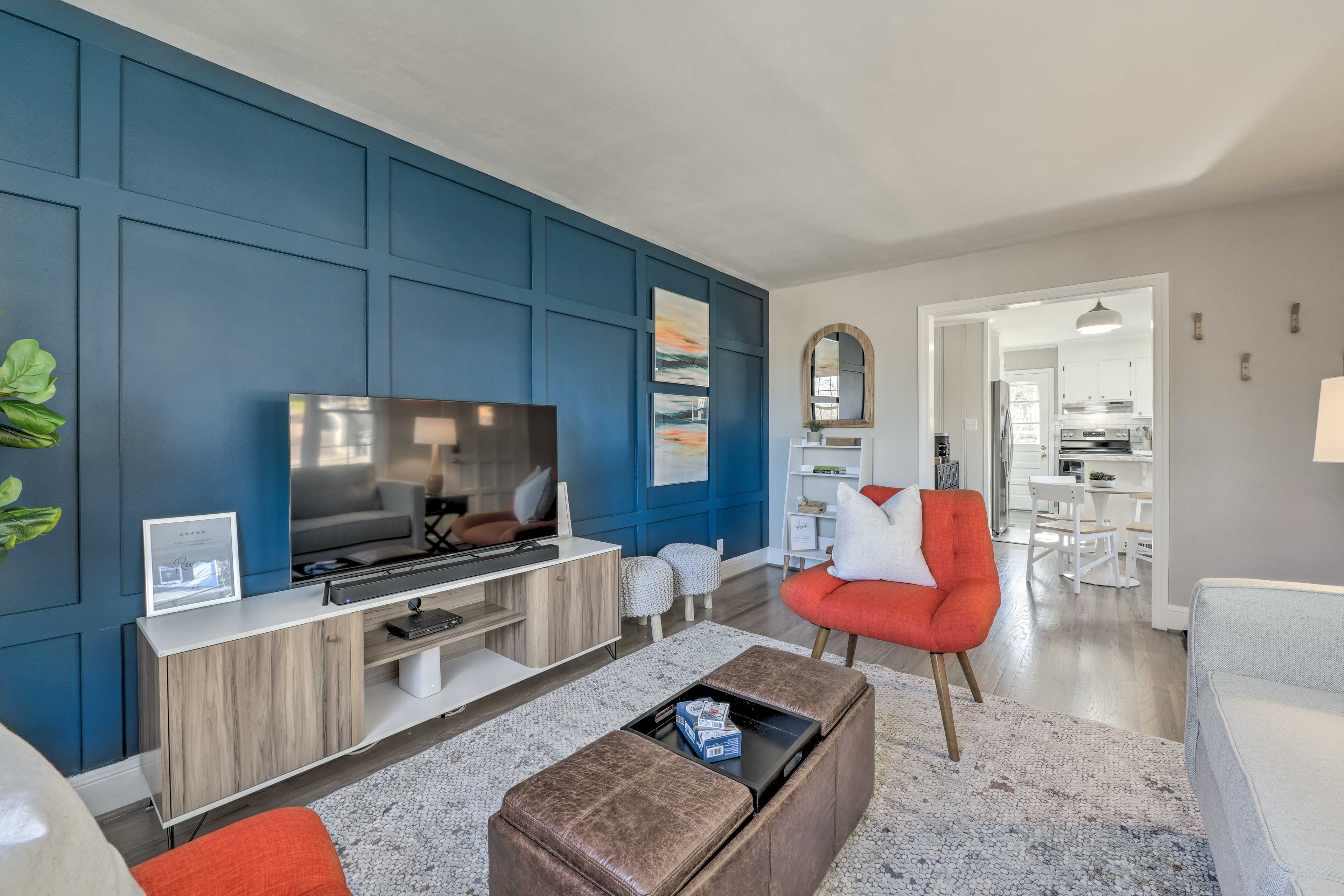 Living Room | Smart TV