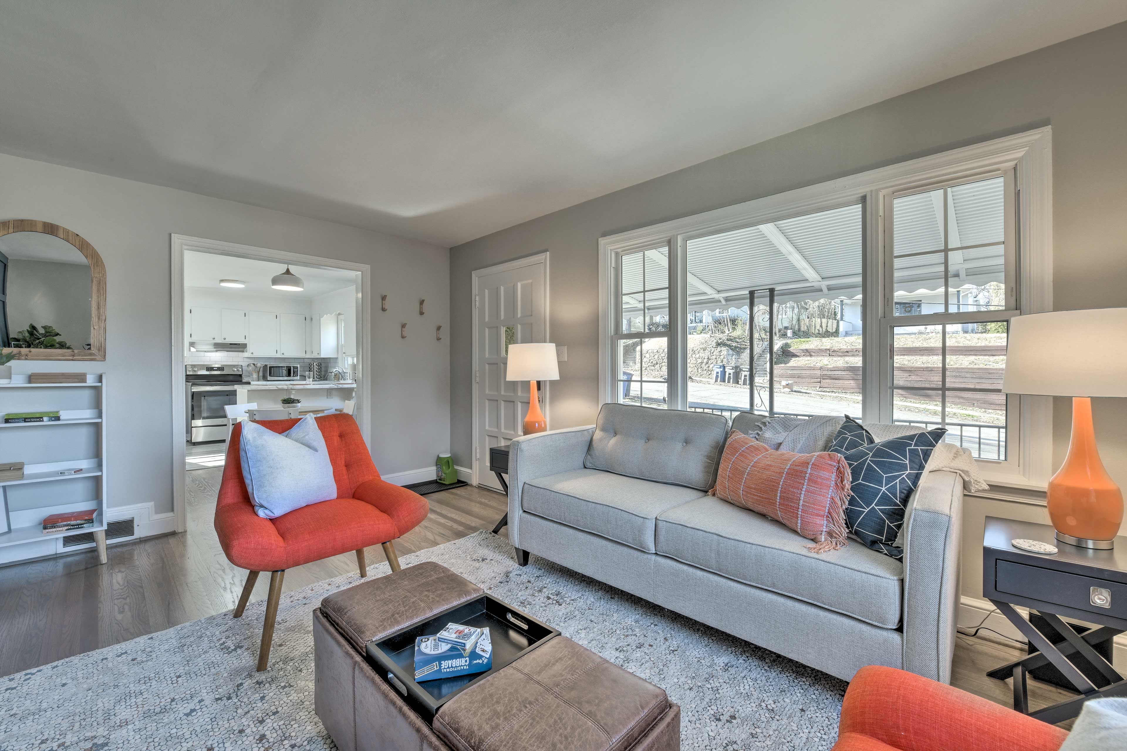 Winston-Salem Vacation Rental | 2BR | 1BA | 970 Sq Ft | Entry Stairs Required