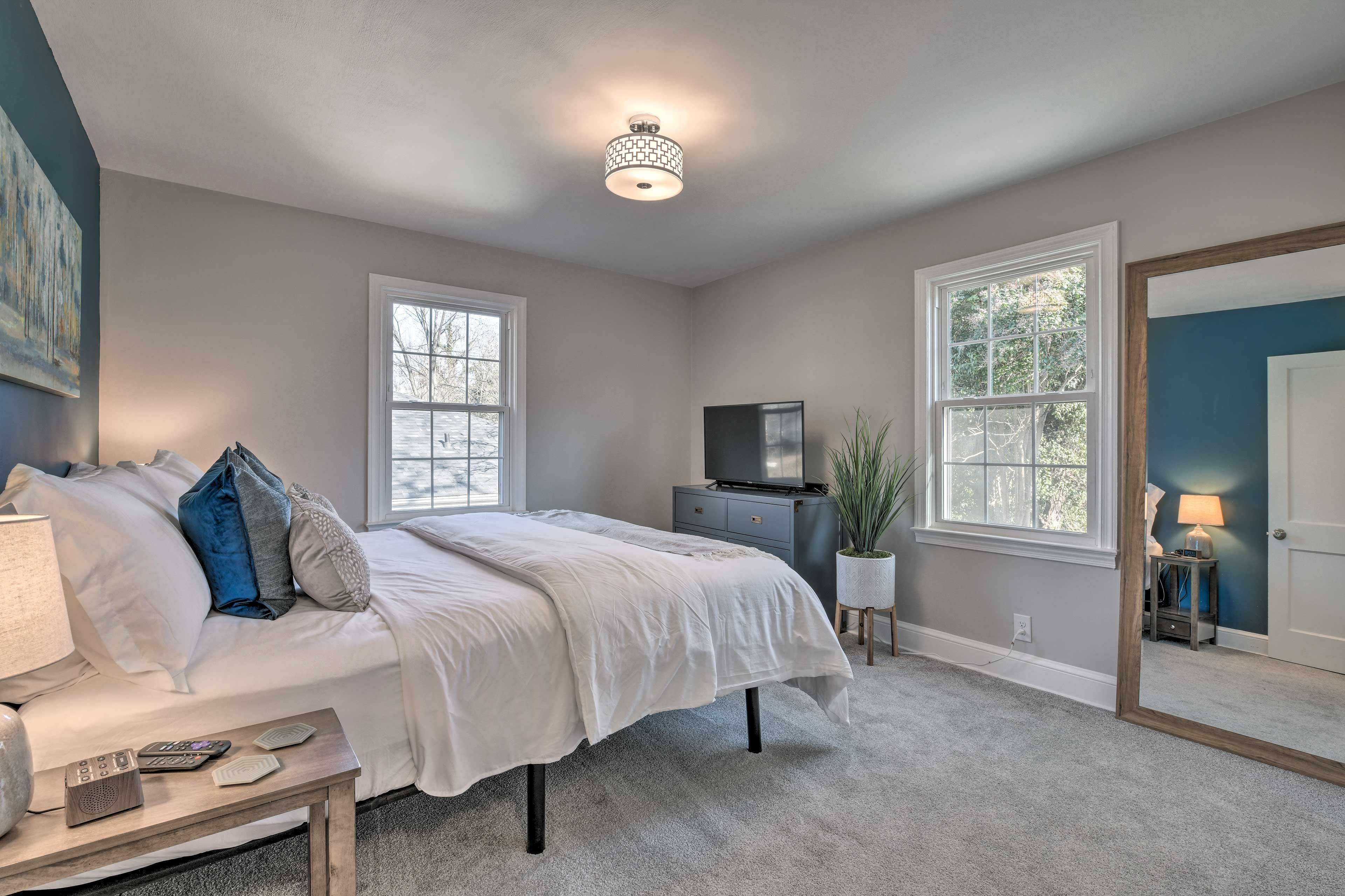 Bedroom 1 | California King Bed