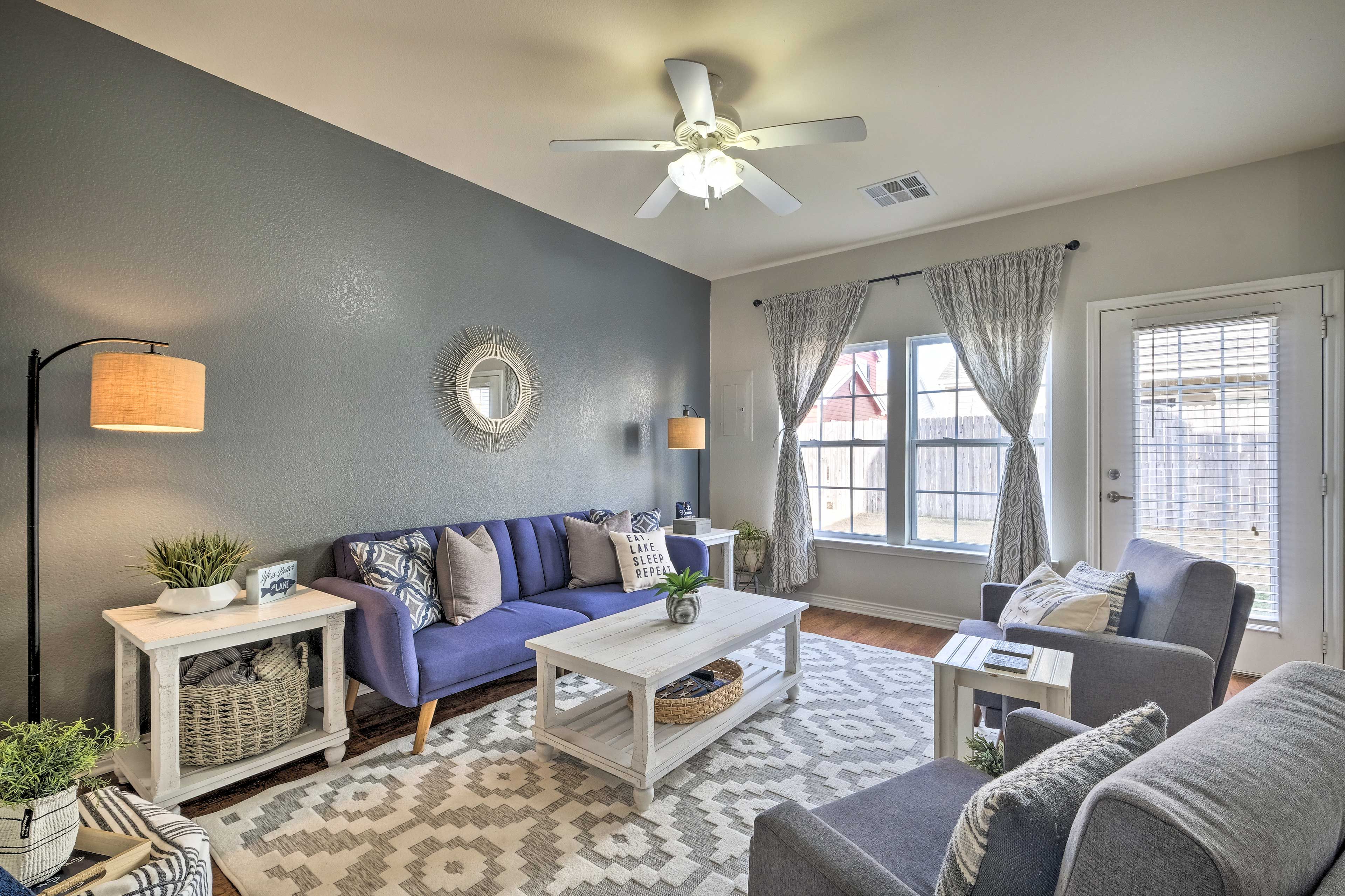 Living Room | Central A/C