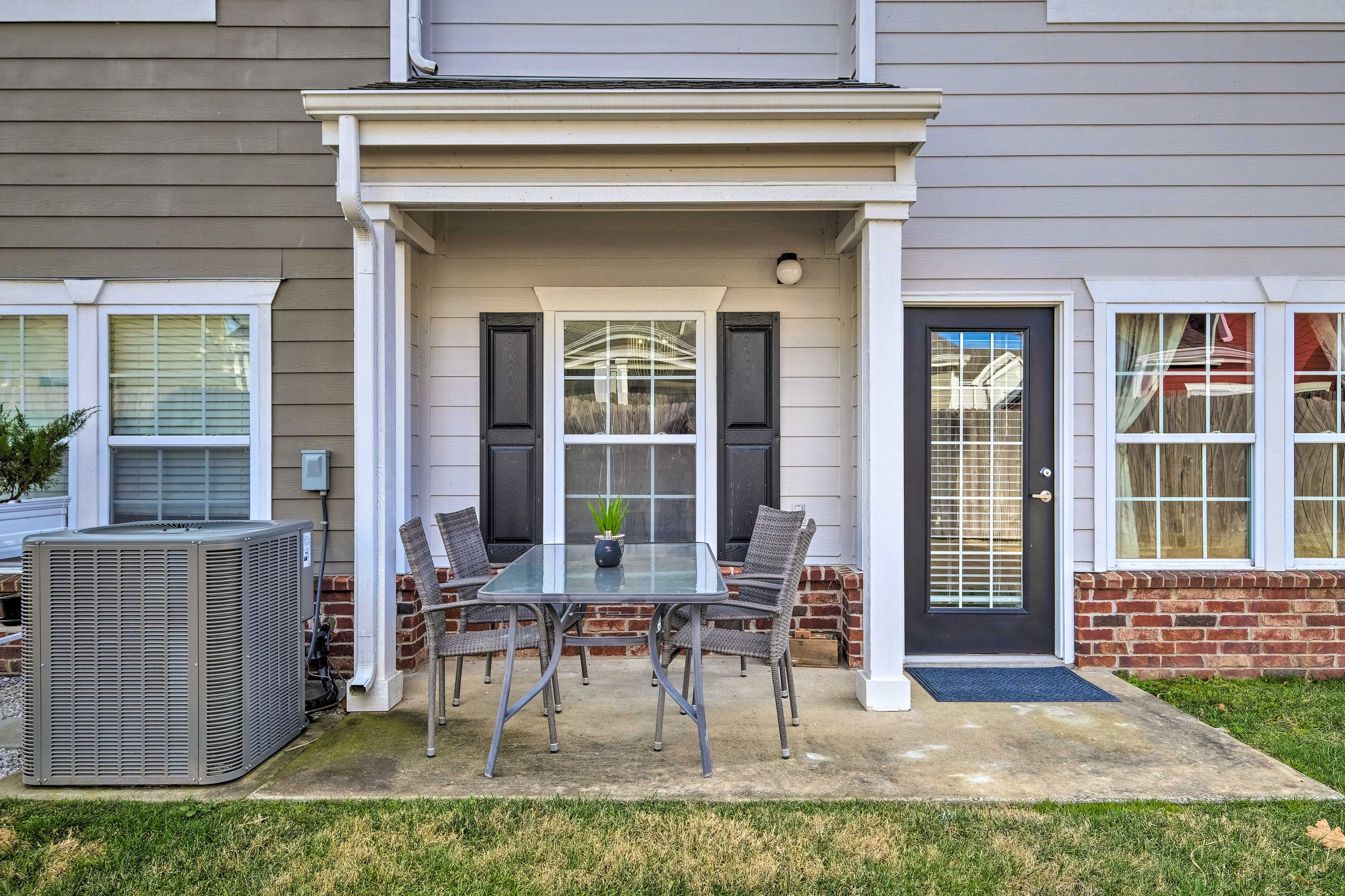 Private Patio | Outdoor Dining Area