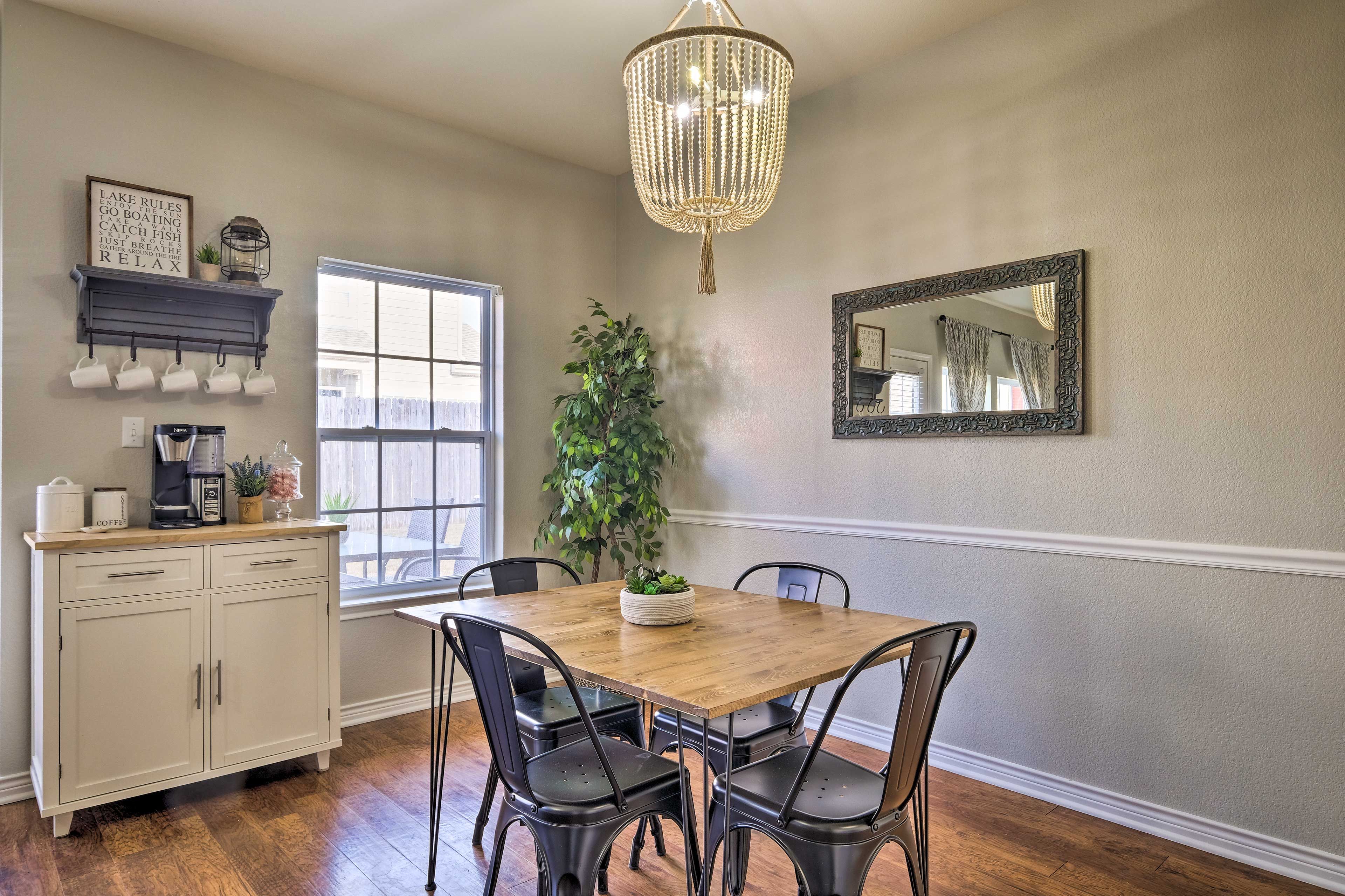 Dining Area | Coffee Bar