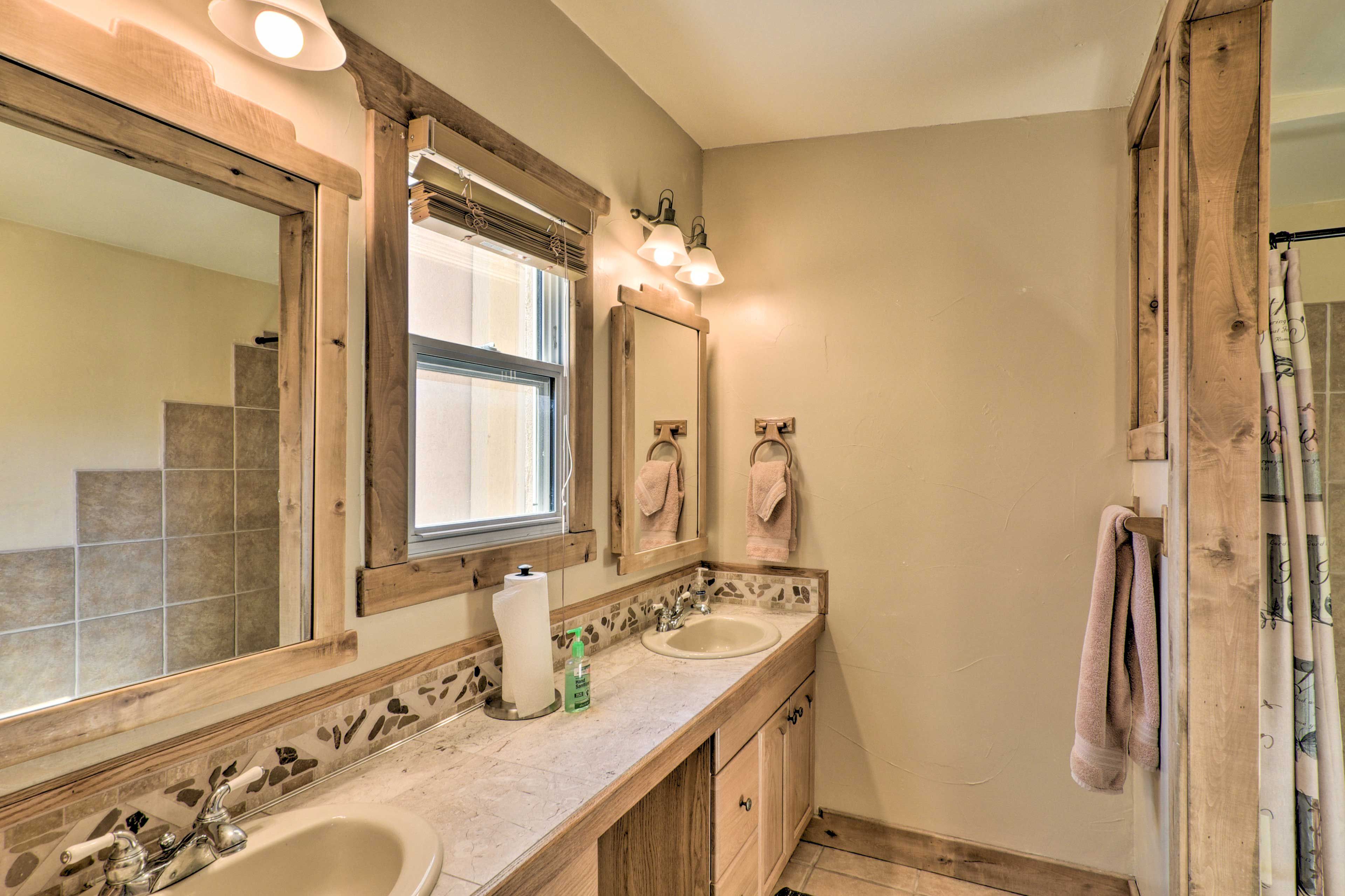 En-Suite Bathroom