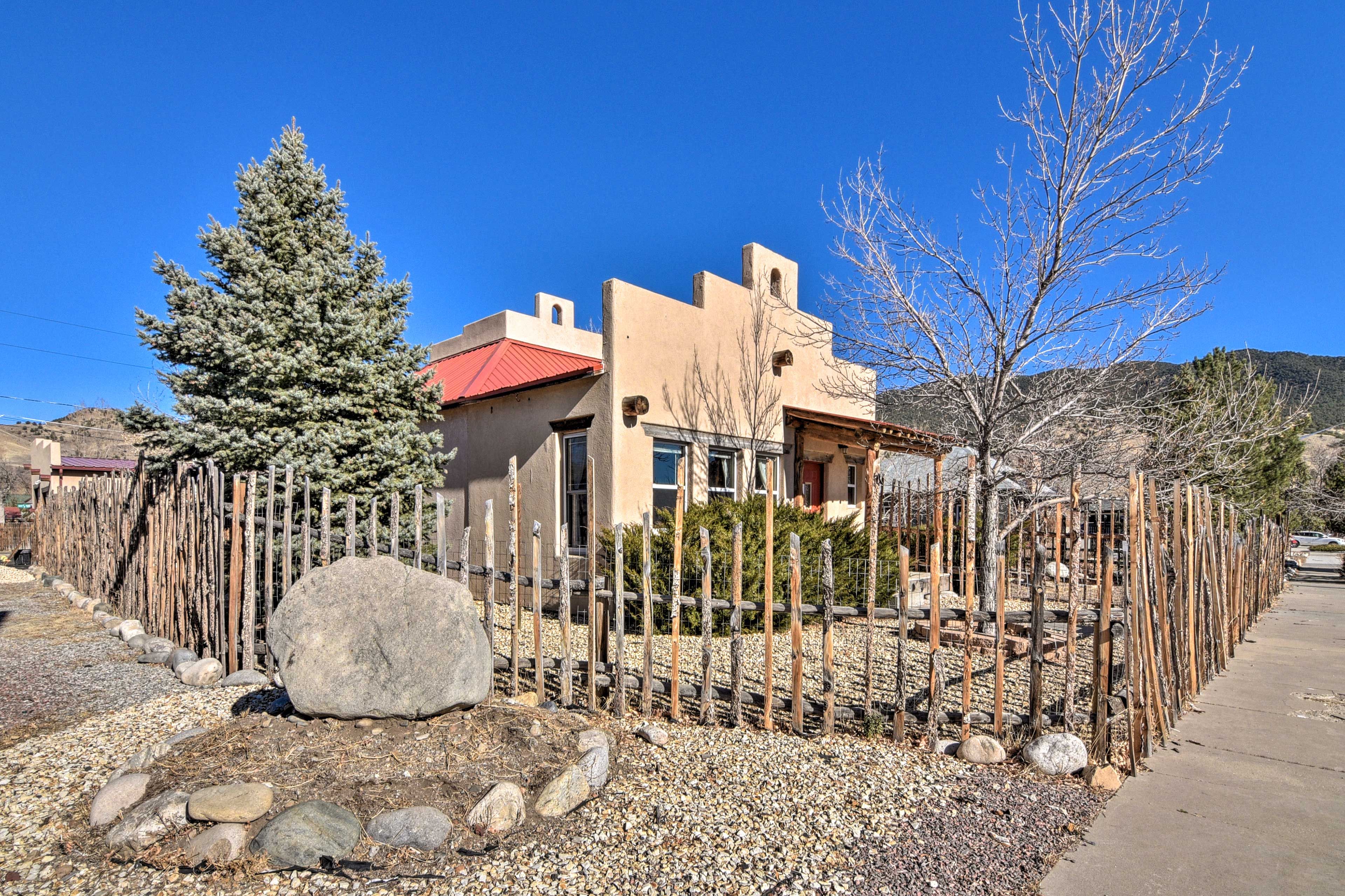 Home Exterior | Mountain Views