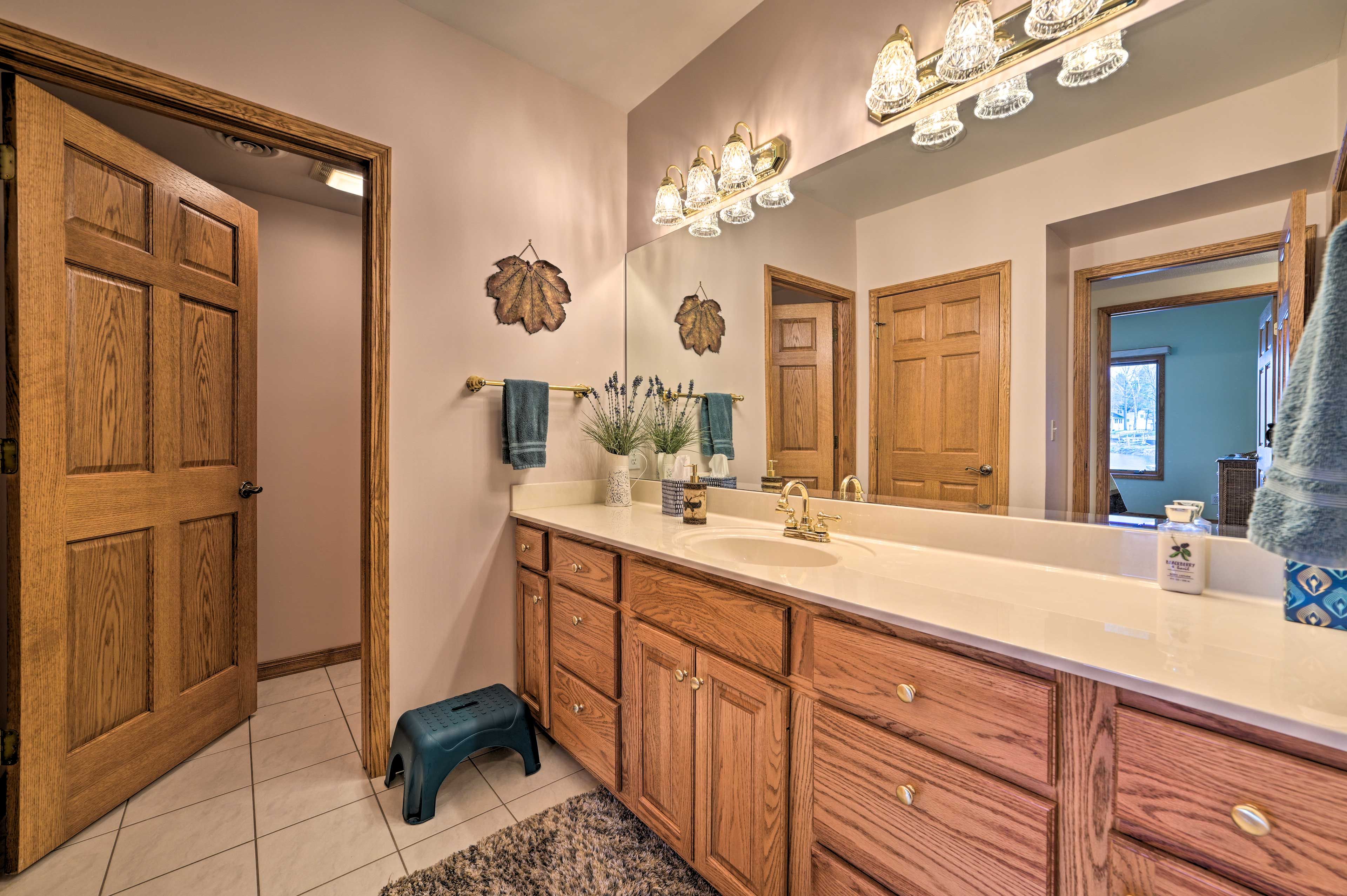 En-Suite Bathroom | Complimentary Toiletries