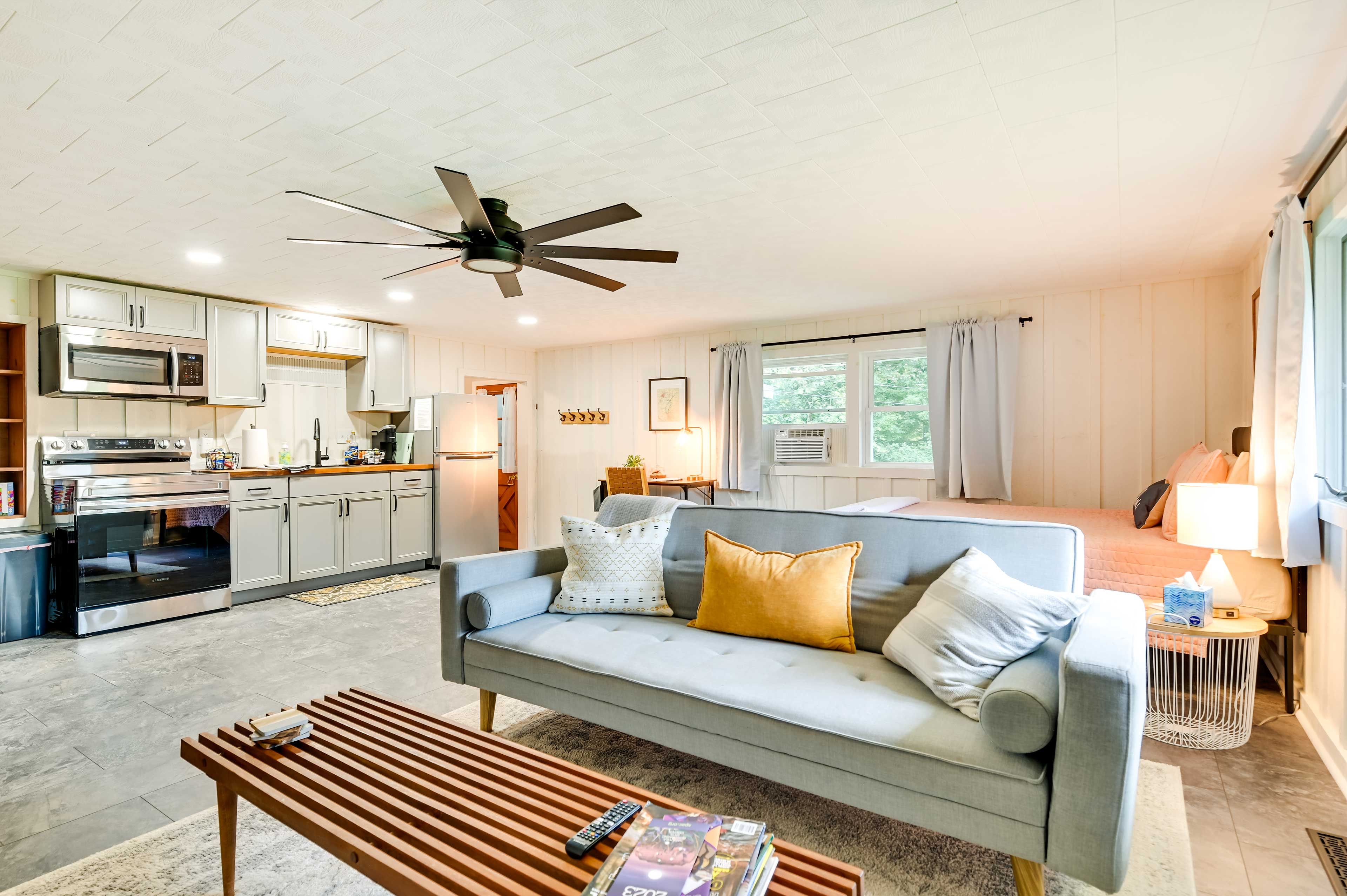 Studio | Central A/C & Heating | Free WiFi