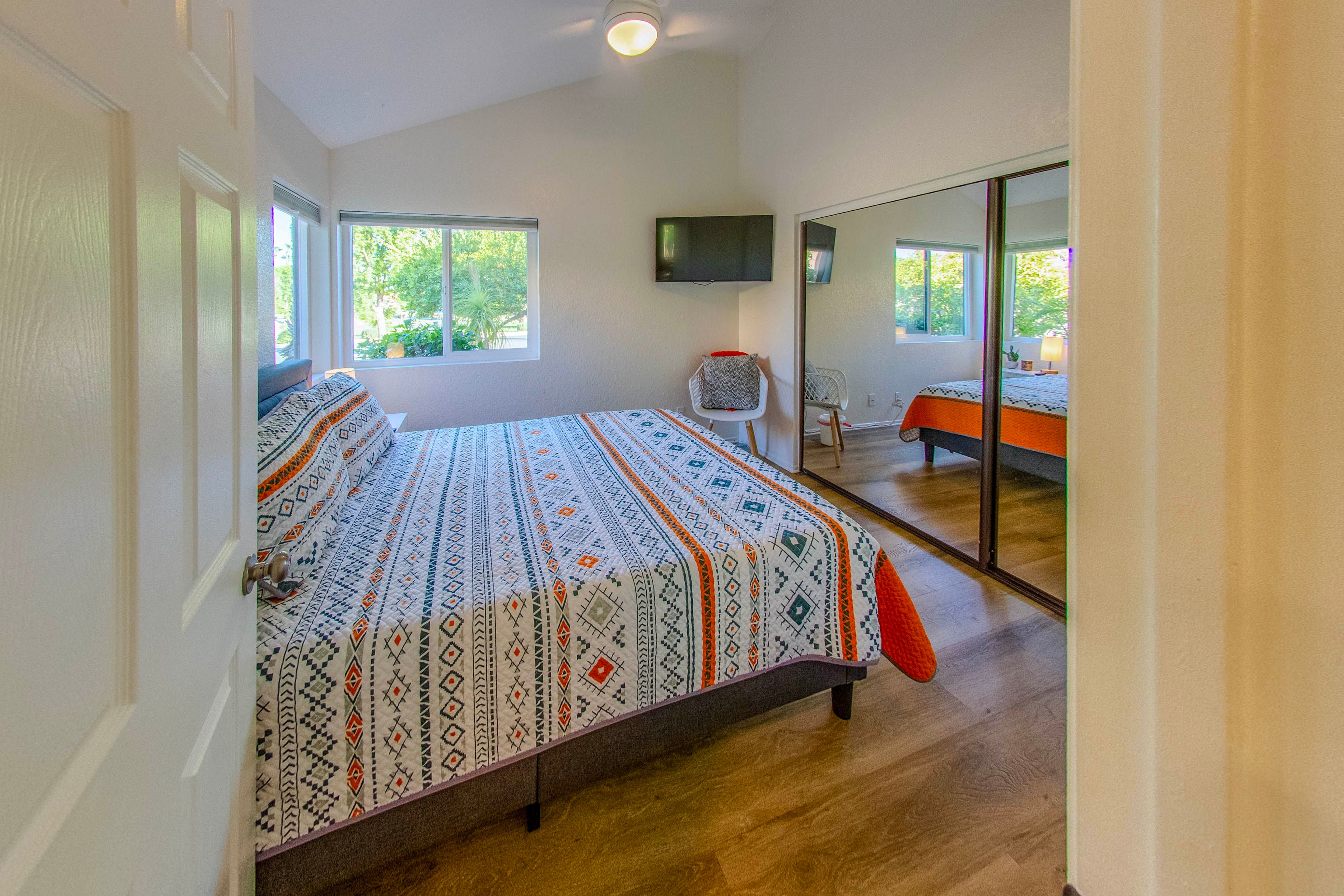 Bedroom 4 | Queen Bed | 1st Floor | Step-Free Access