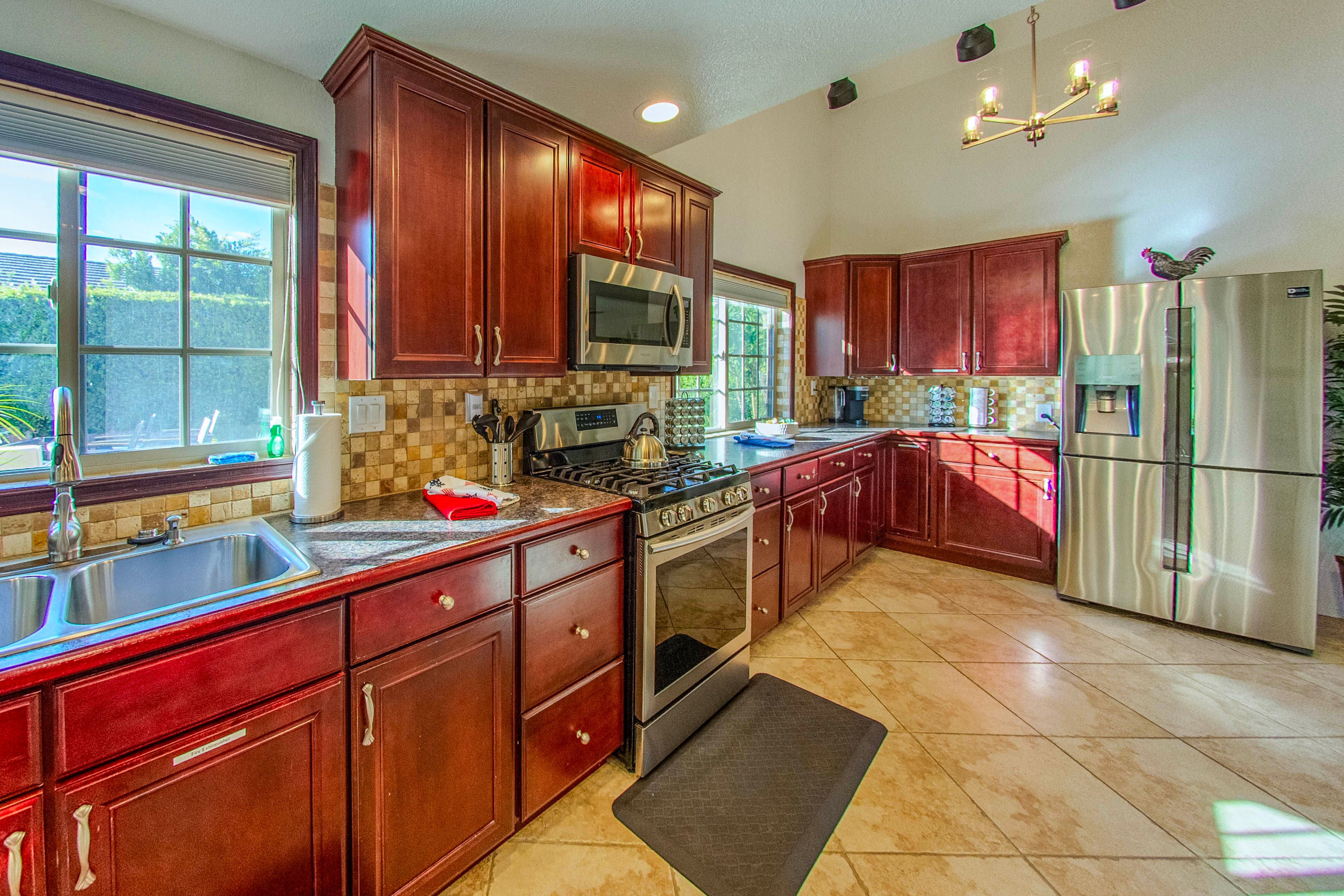Fully Equipped Kitchen | 1st Floor | Cooking Basics | Dishware & Flatware