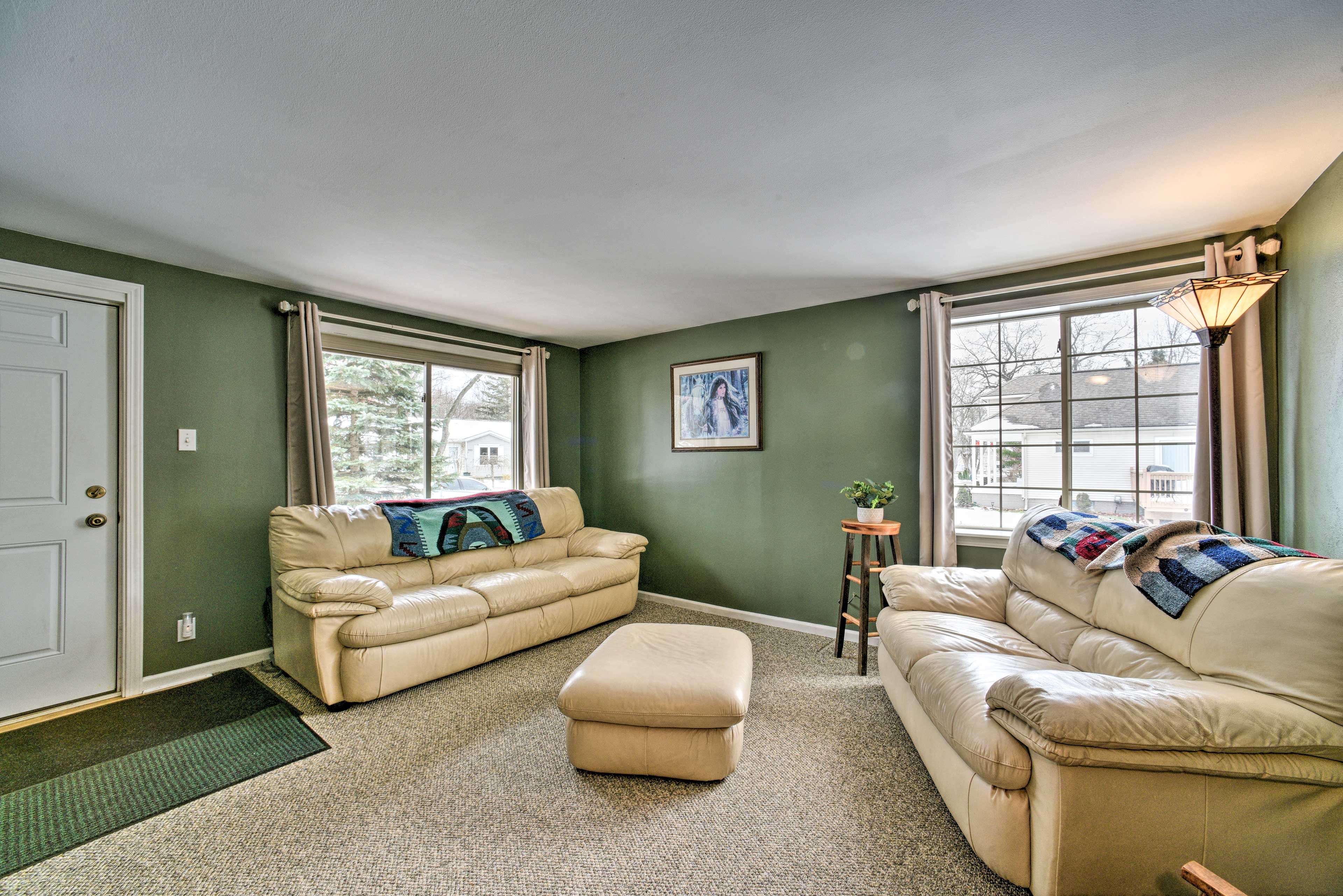 Living Room | Free WiFi