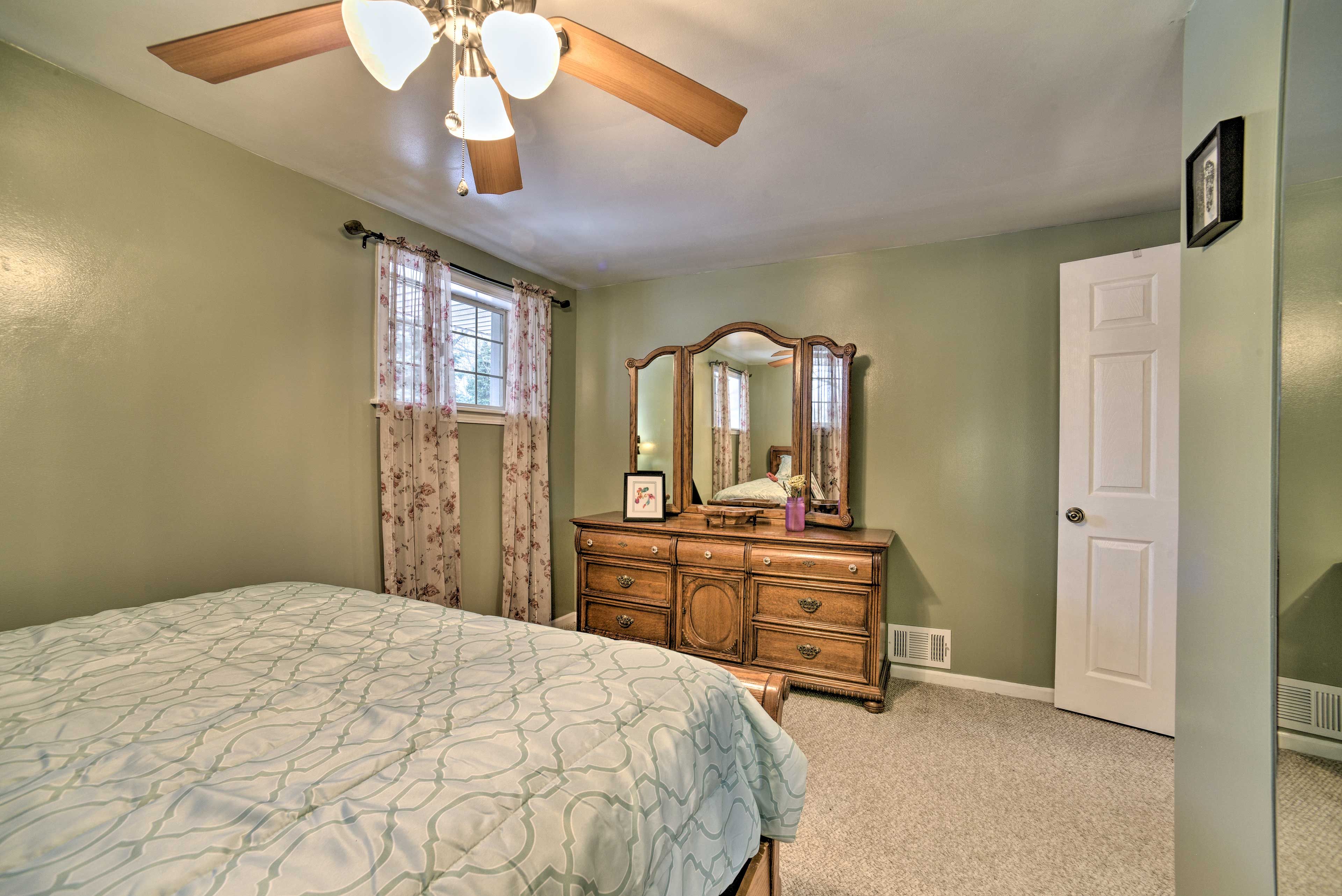 Bedroom 1 | Linens & Towels Provided