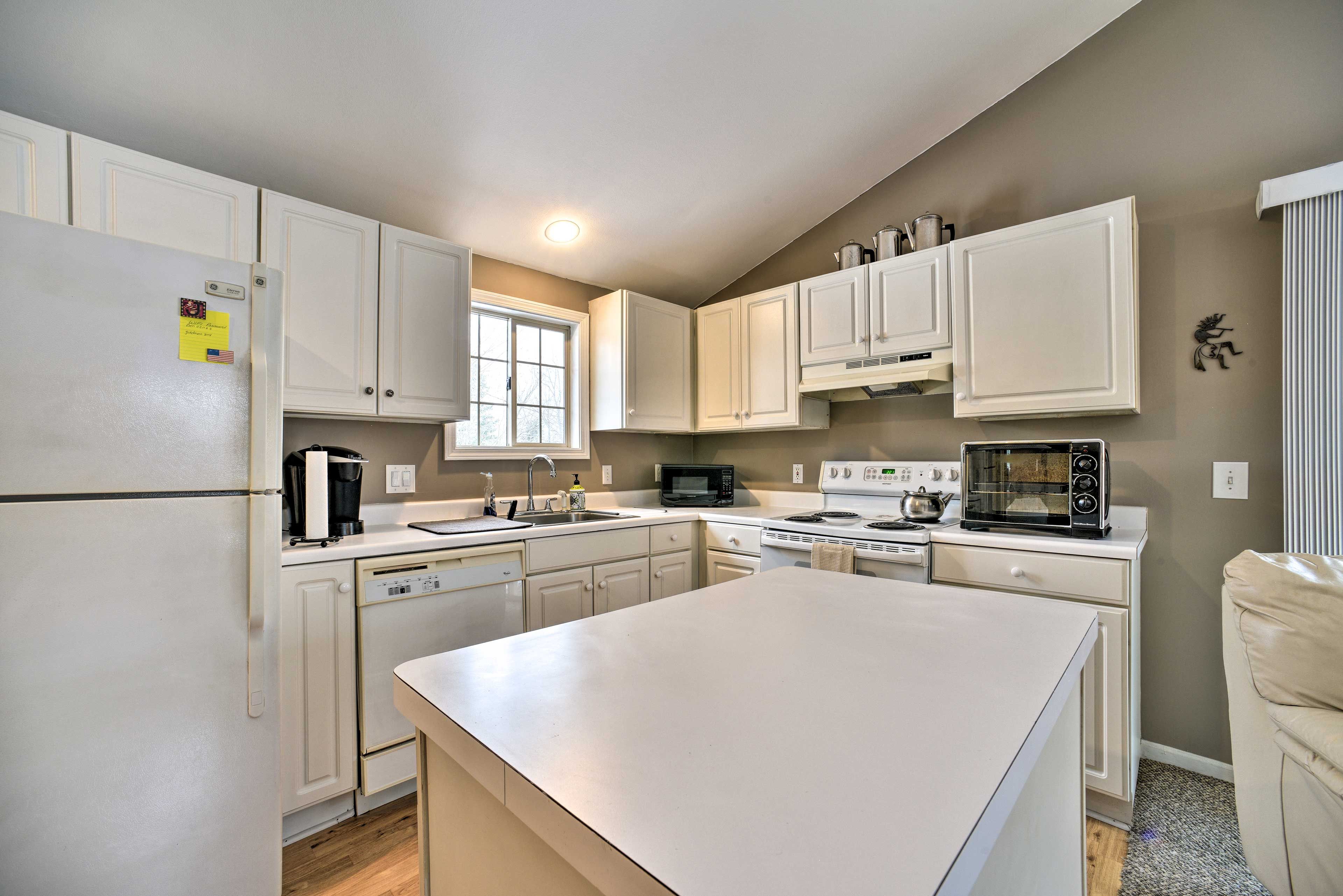 Kitchen | Keurig Coffee Maker