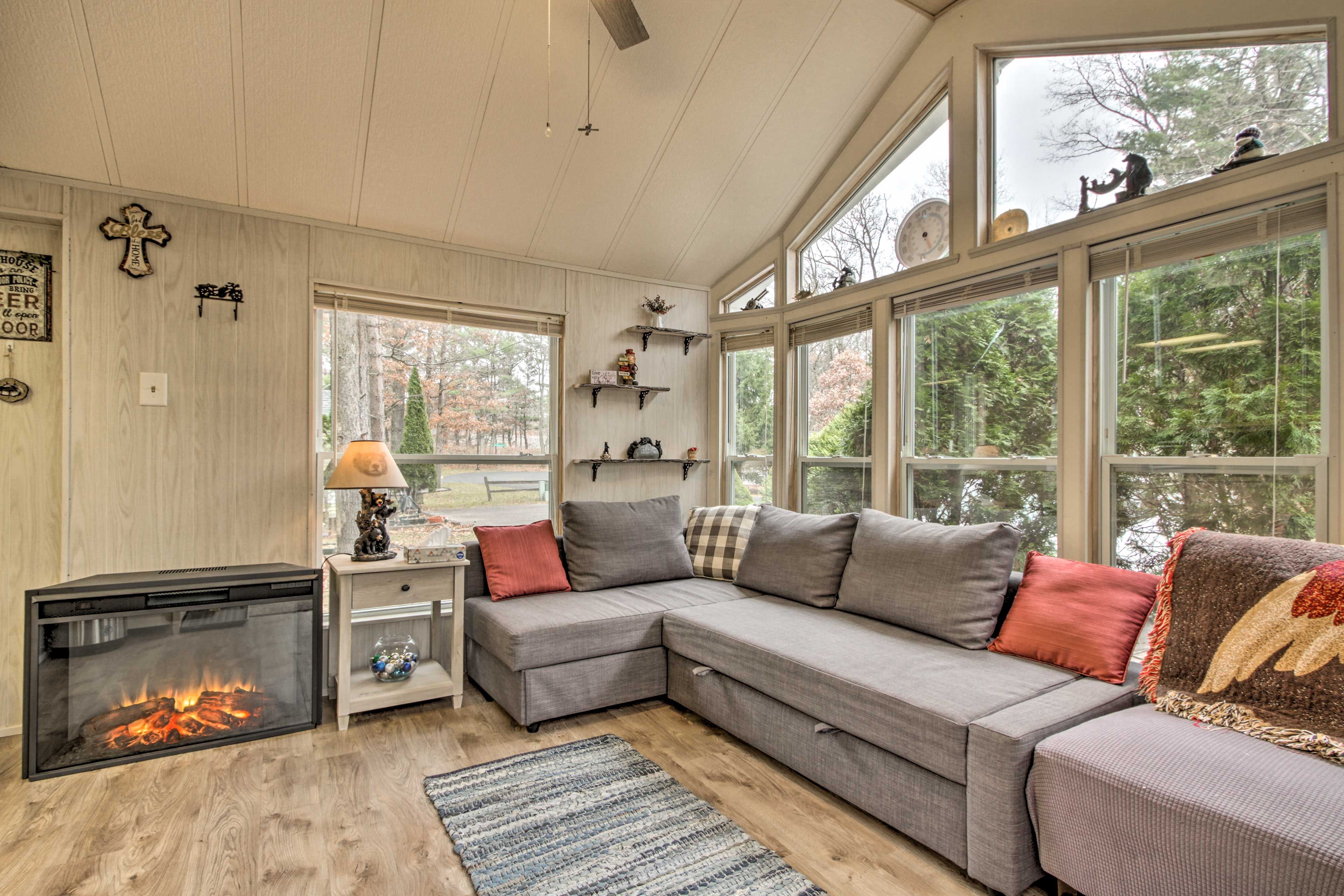 Living Room | Free WiFi | Central Heating