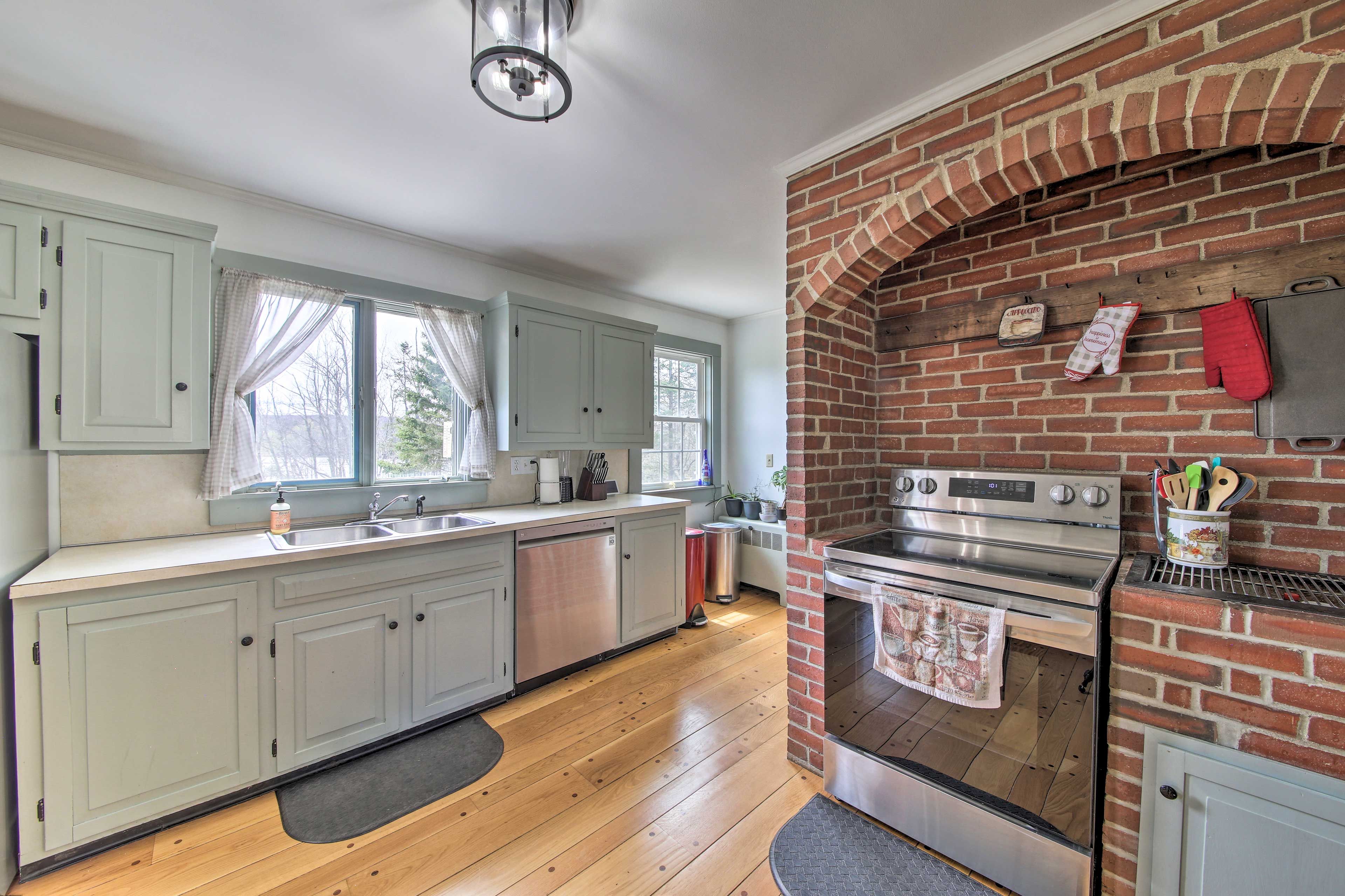 Kitchen | Fully Equipped