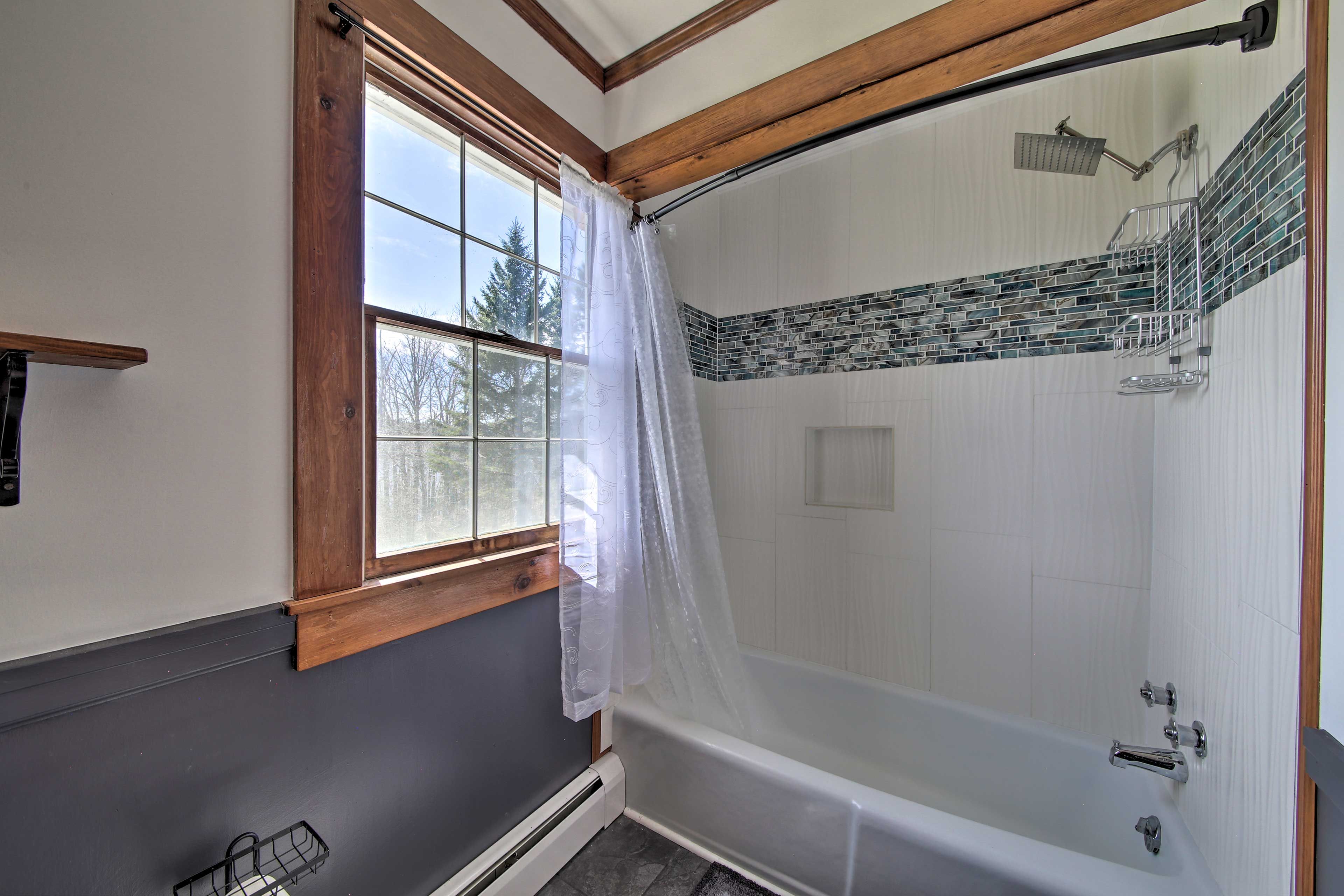 Full Bathroom