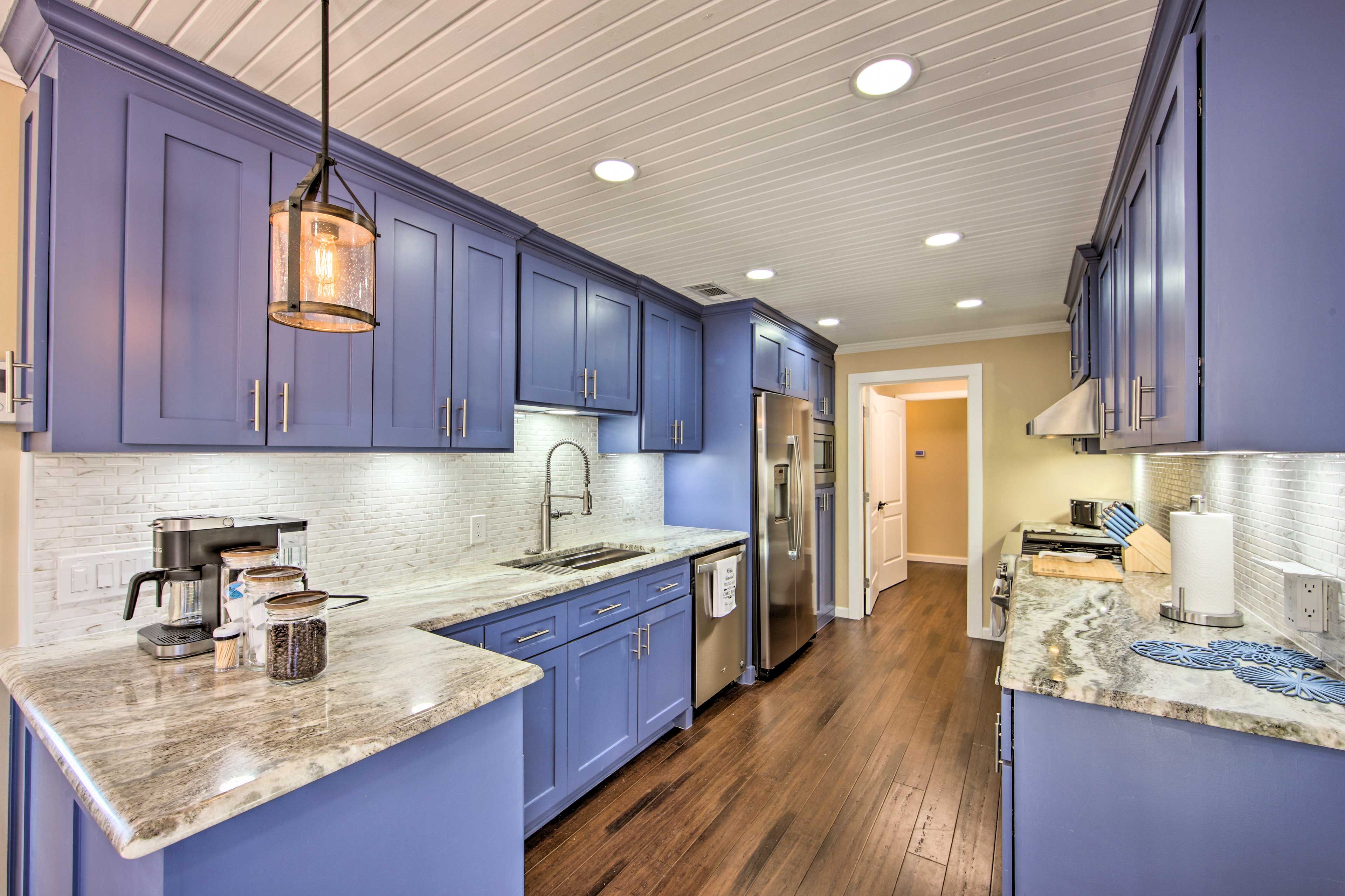 Kitchen | Fully Equipped | Cooking Basics | Dishware/Flatware | Coffee Maker