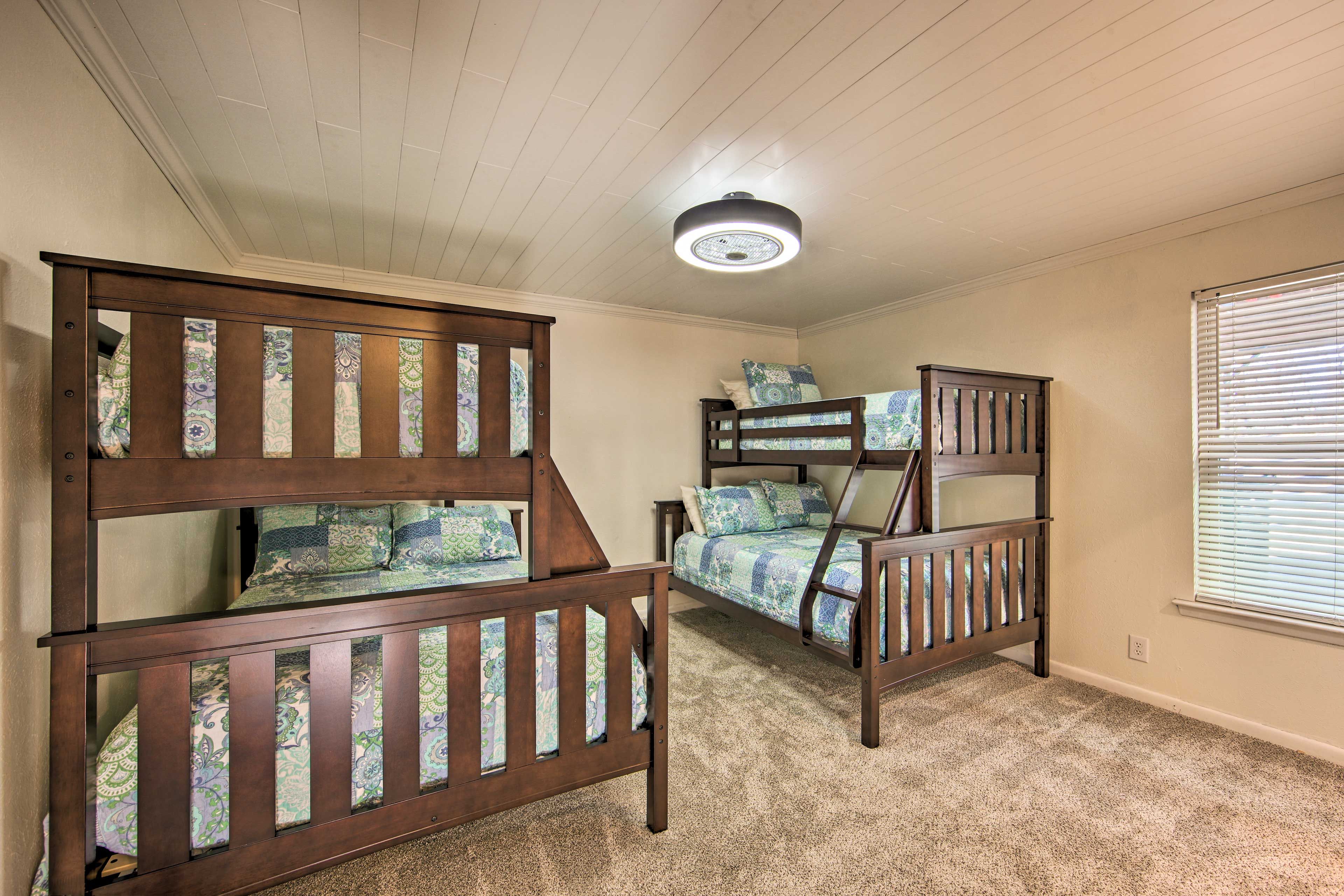 Bedroom 3 | 2 Twin/Full Bunk Beds