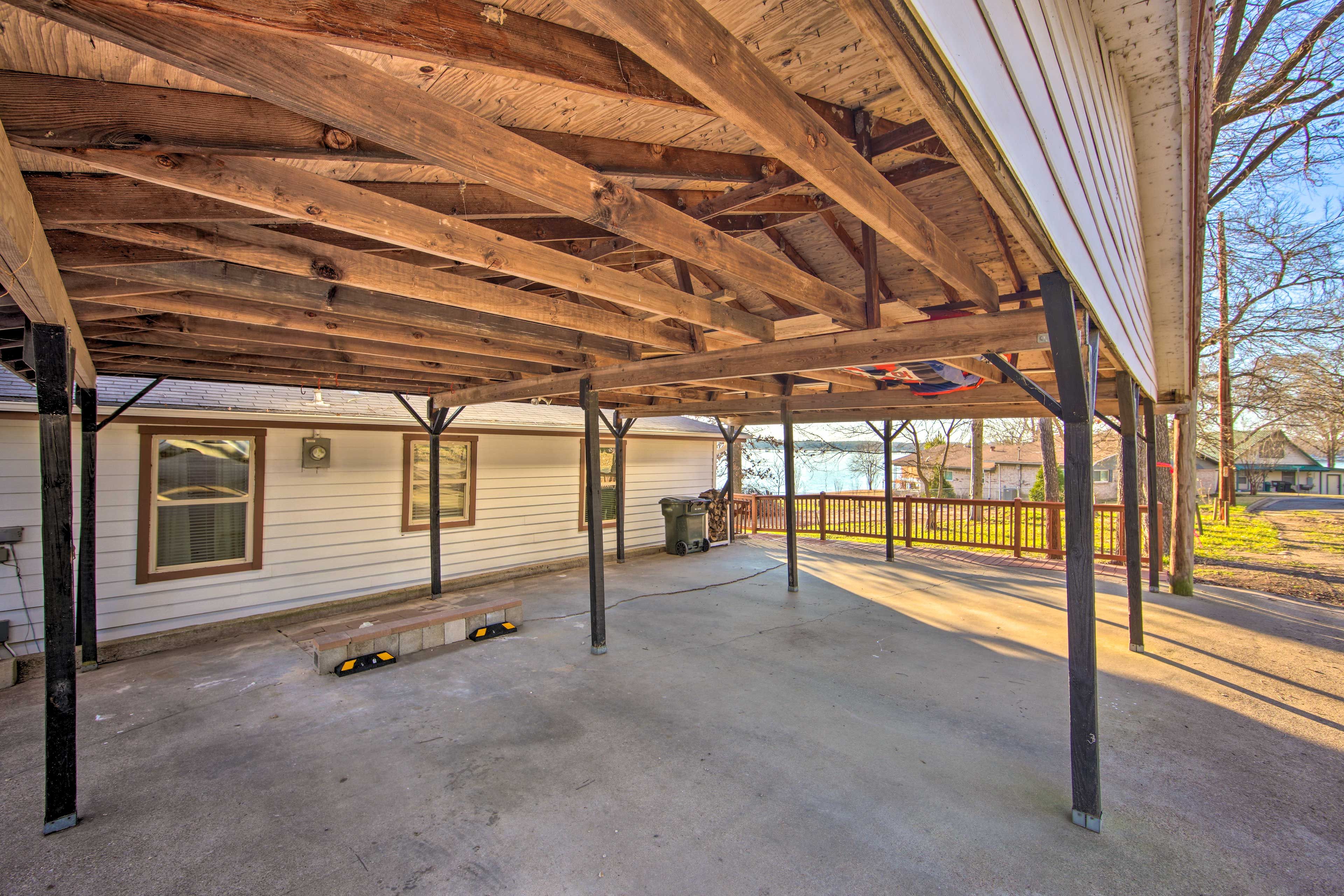 Carport | Parking (2 Vehicles)