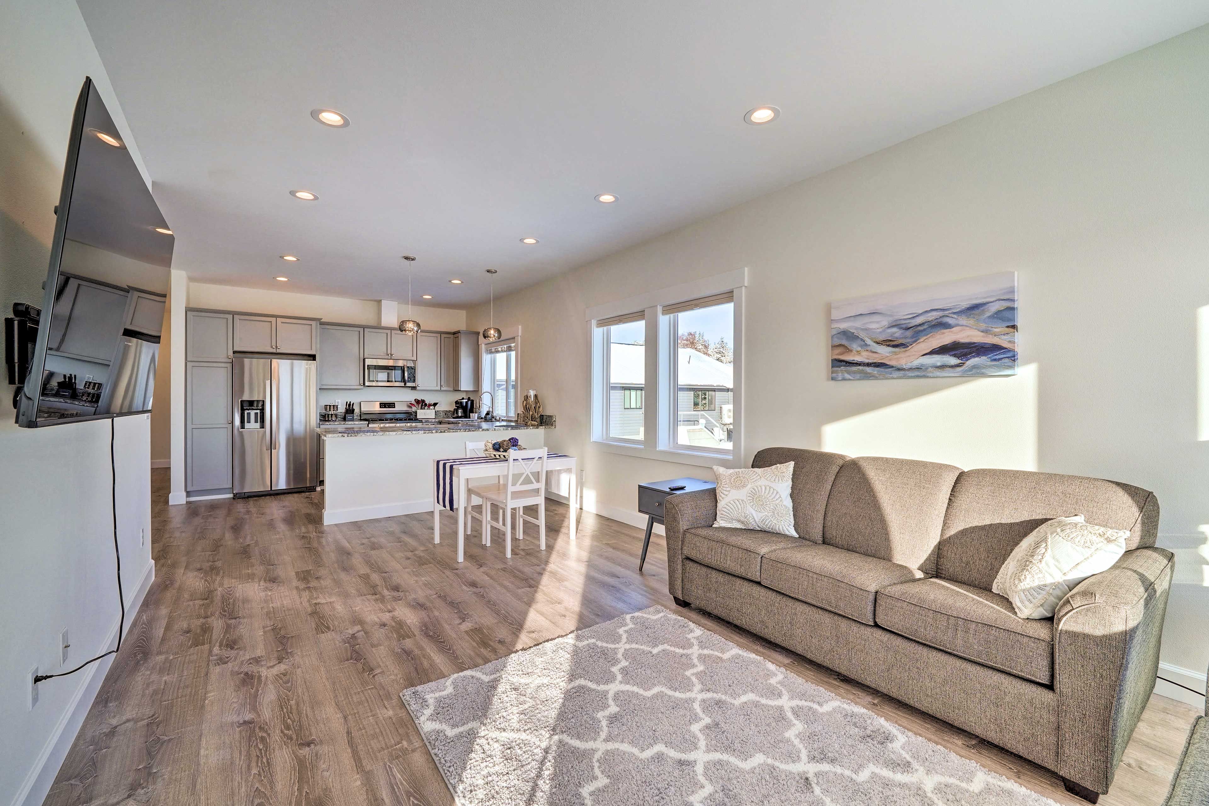 Living Room | Single-Story Interior