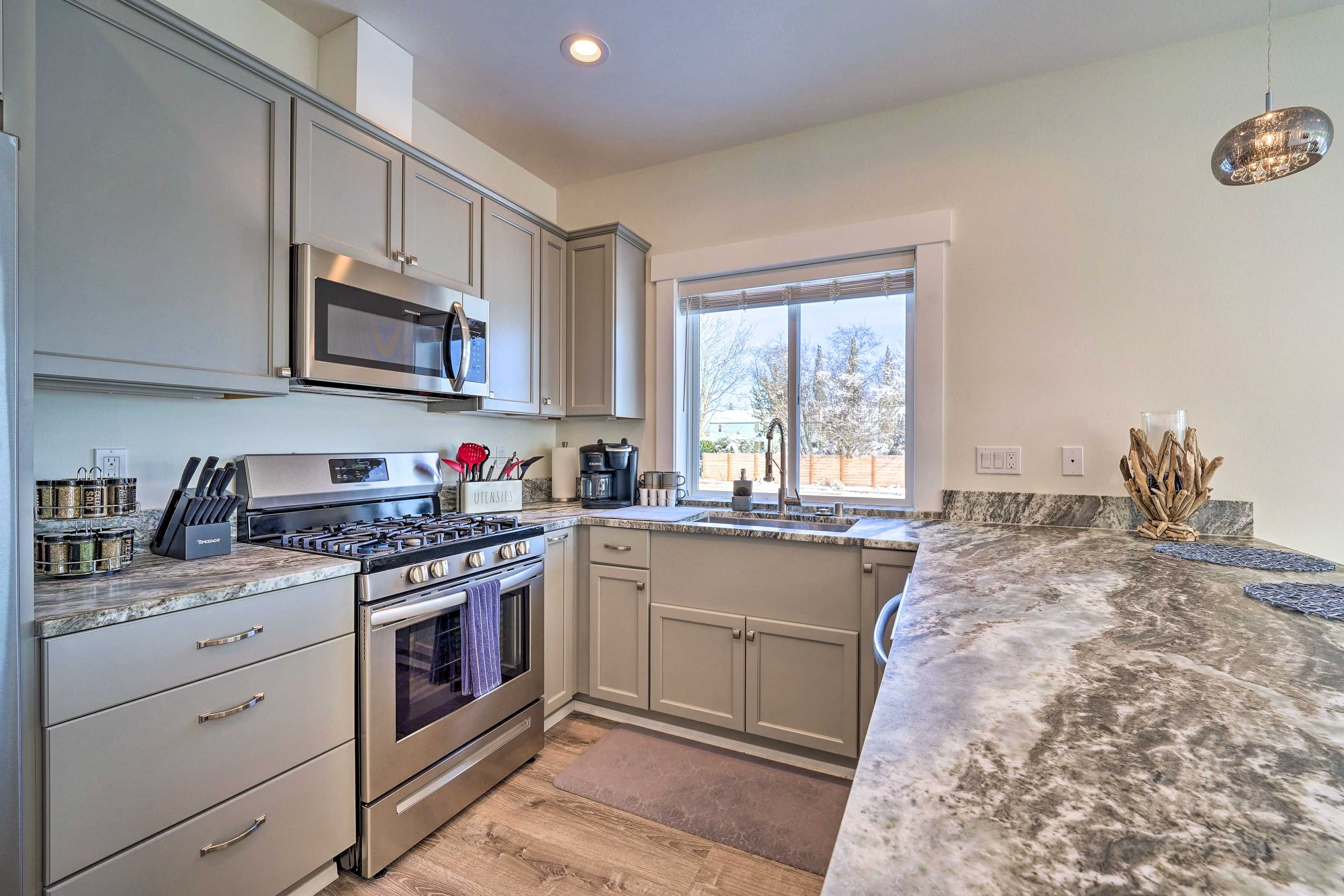 Fully Equipped Kitchen | Free WiFi | 2 Exterior Security Cameras (Facing Out)