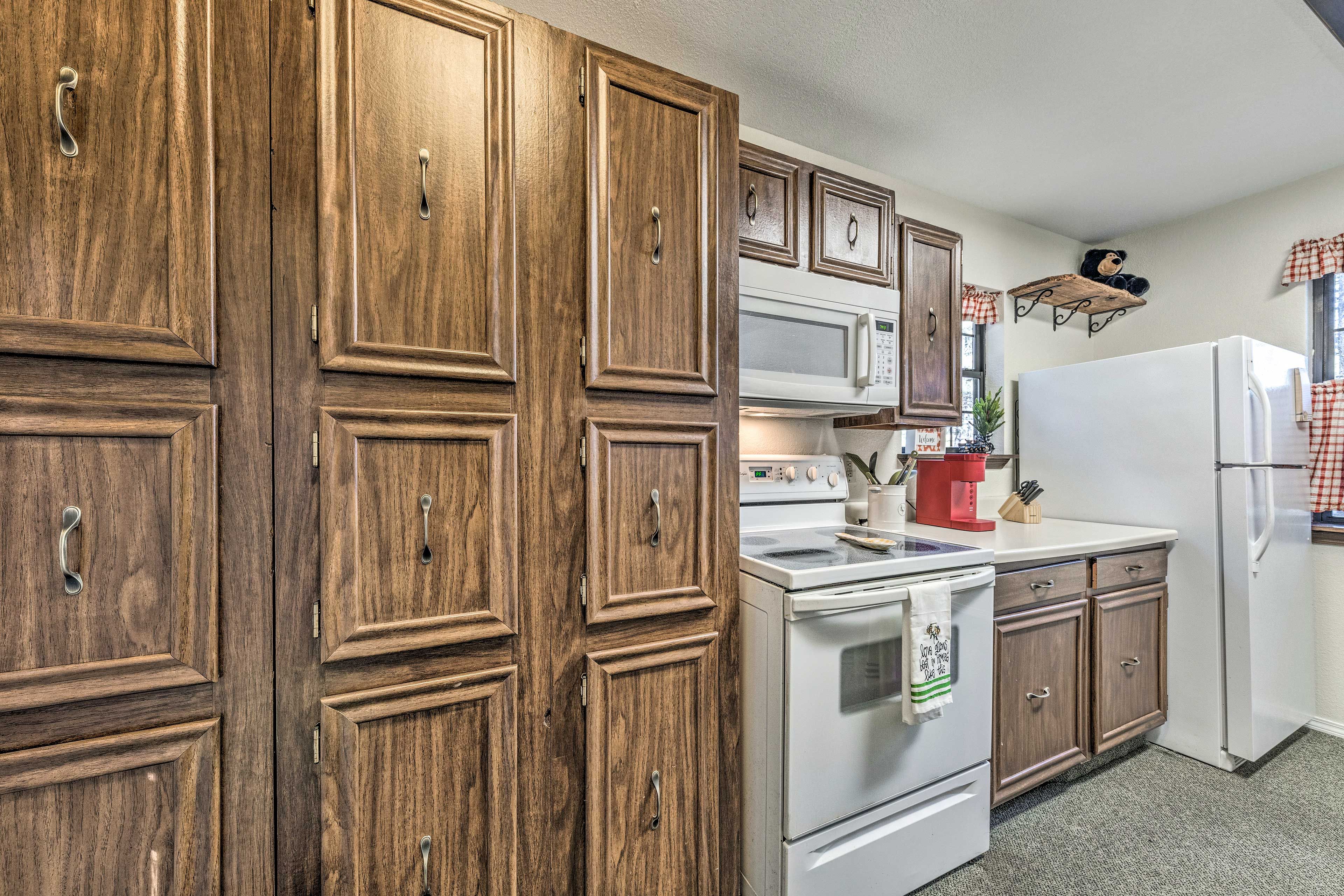 Kitchen | Breakfast Bar Seating