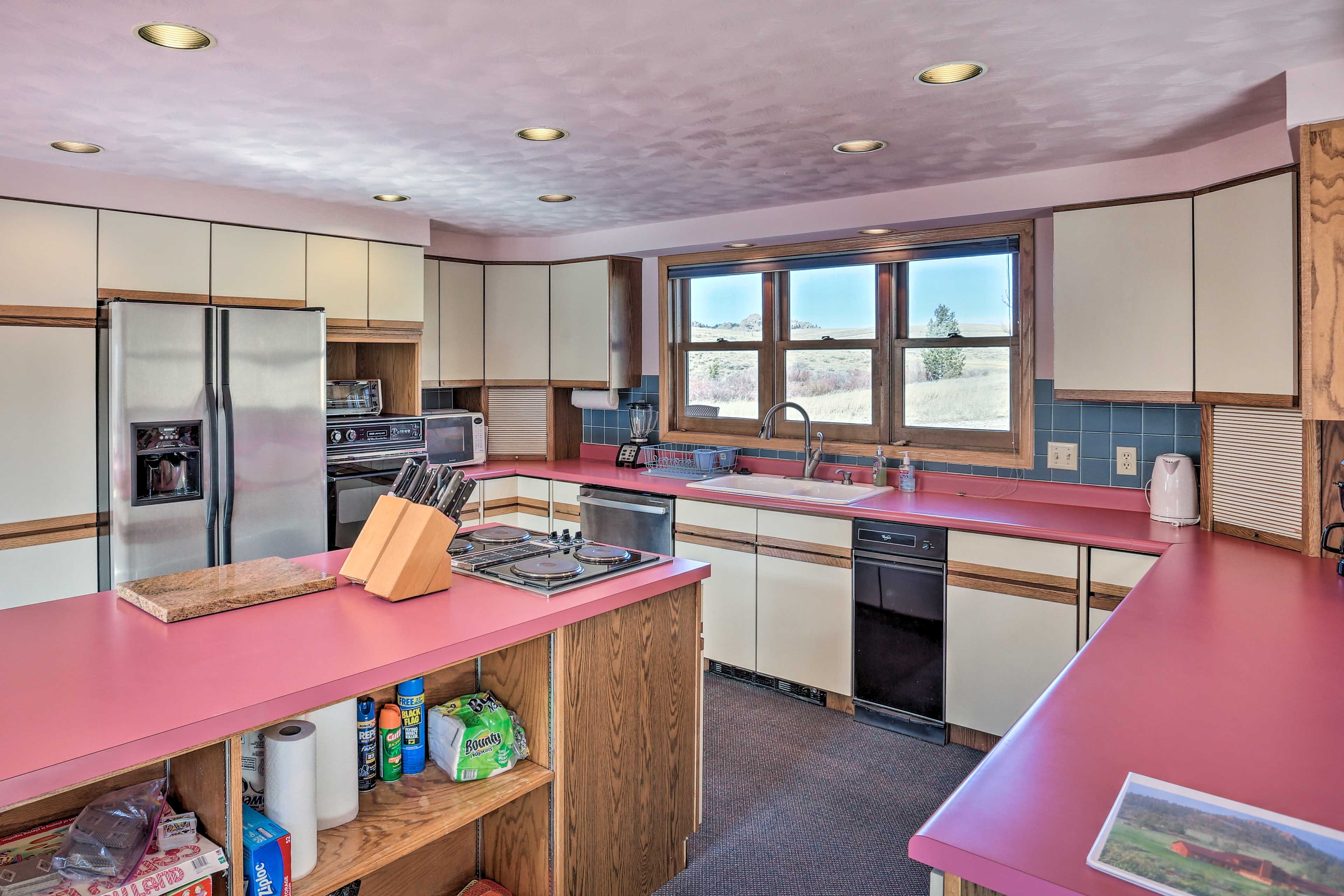 Kitchen | Fully Equipped