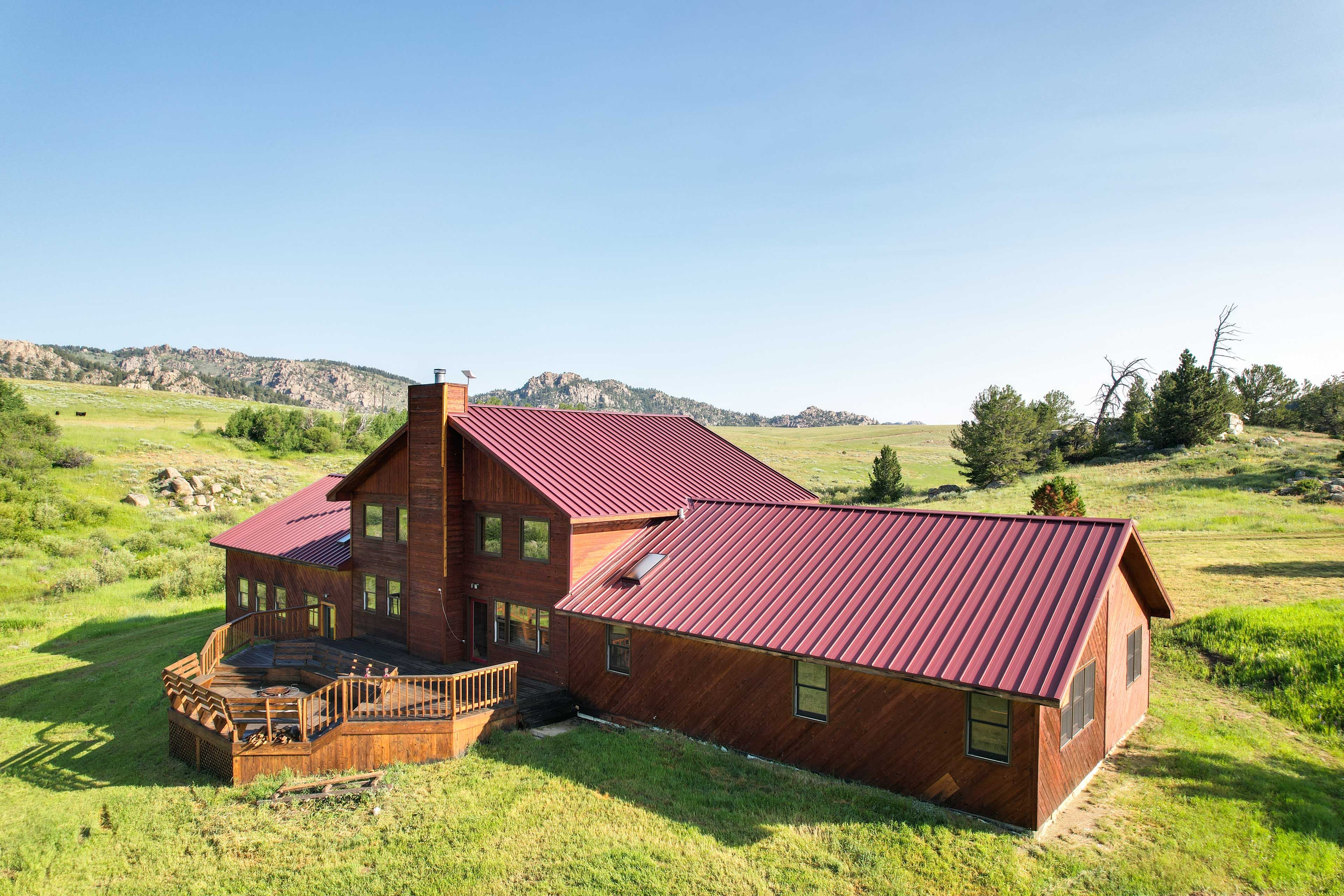Glenrock Vacation Rental | 5BR | 2.5BA | 2 Stories | Stairs Required