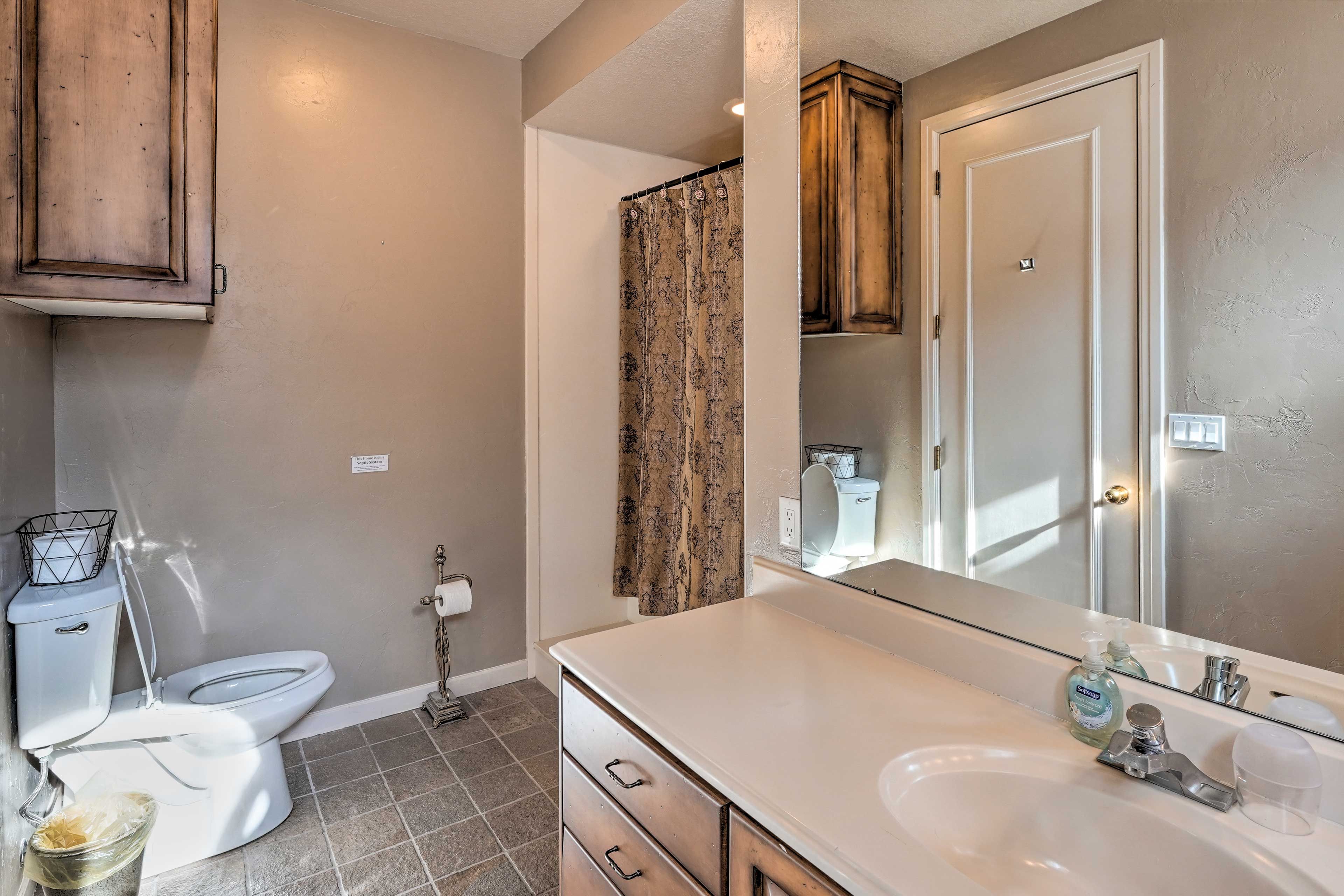 En-Suite Bathroom