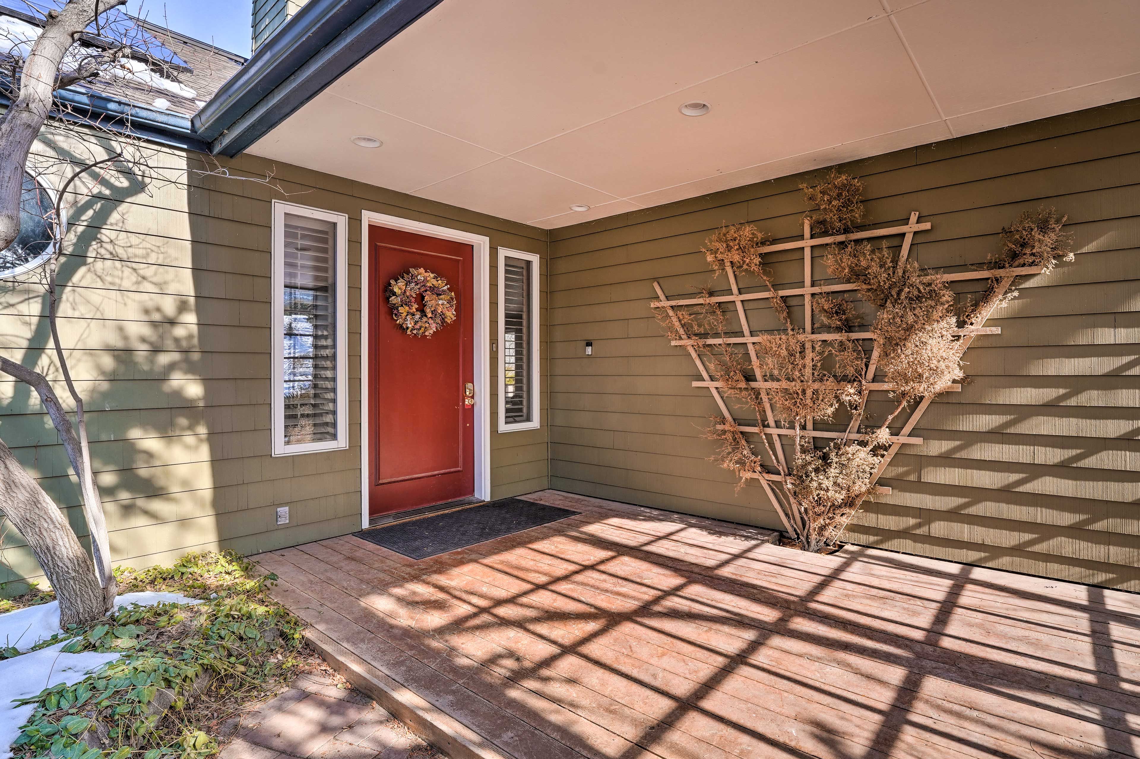House Exterior | Keyless Entry