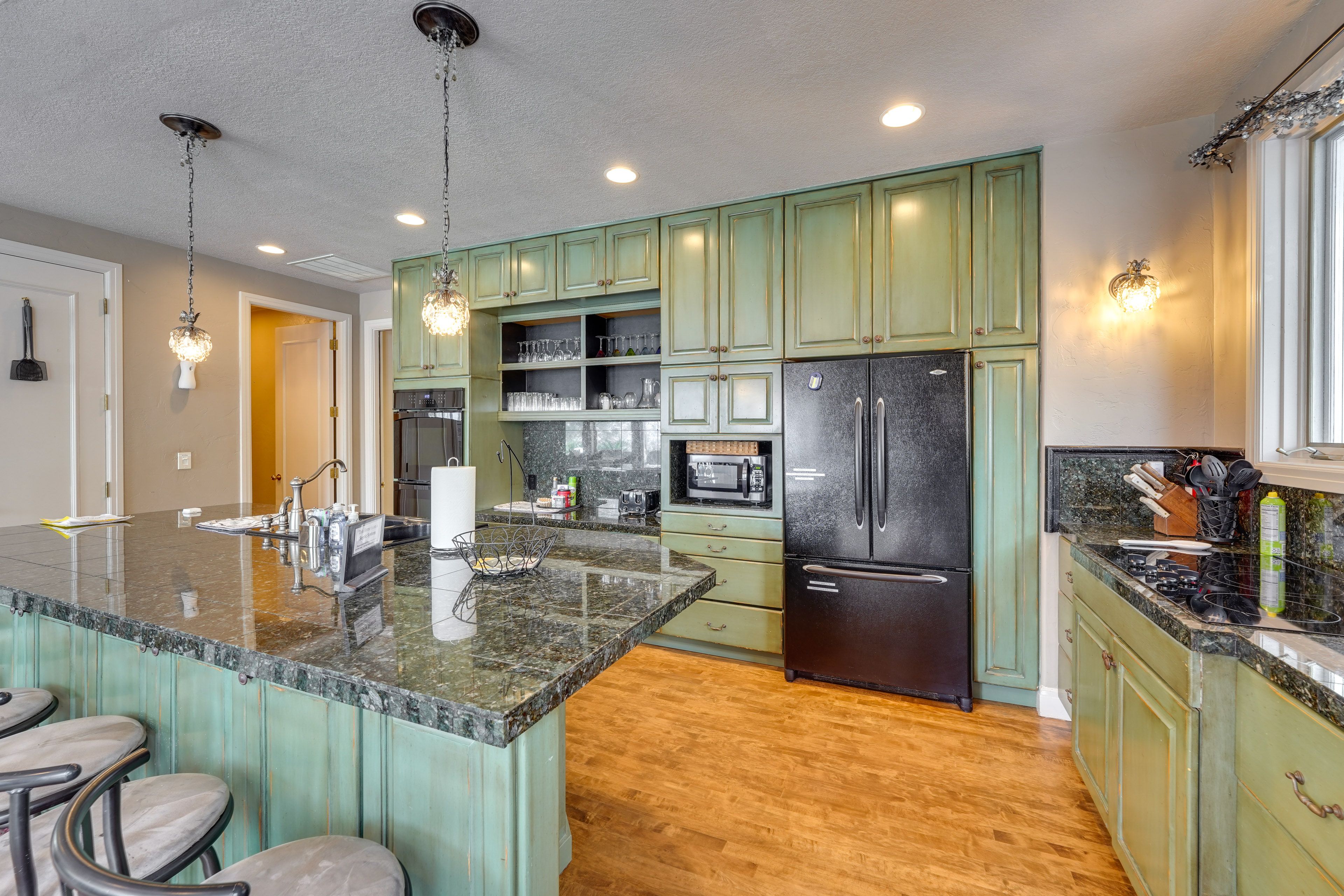 Kitchen | Fully Equipped