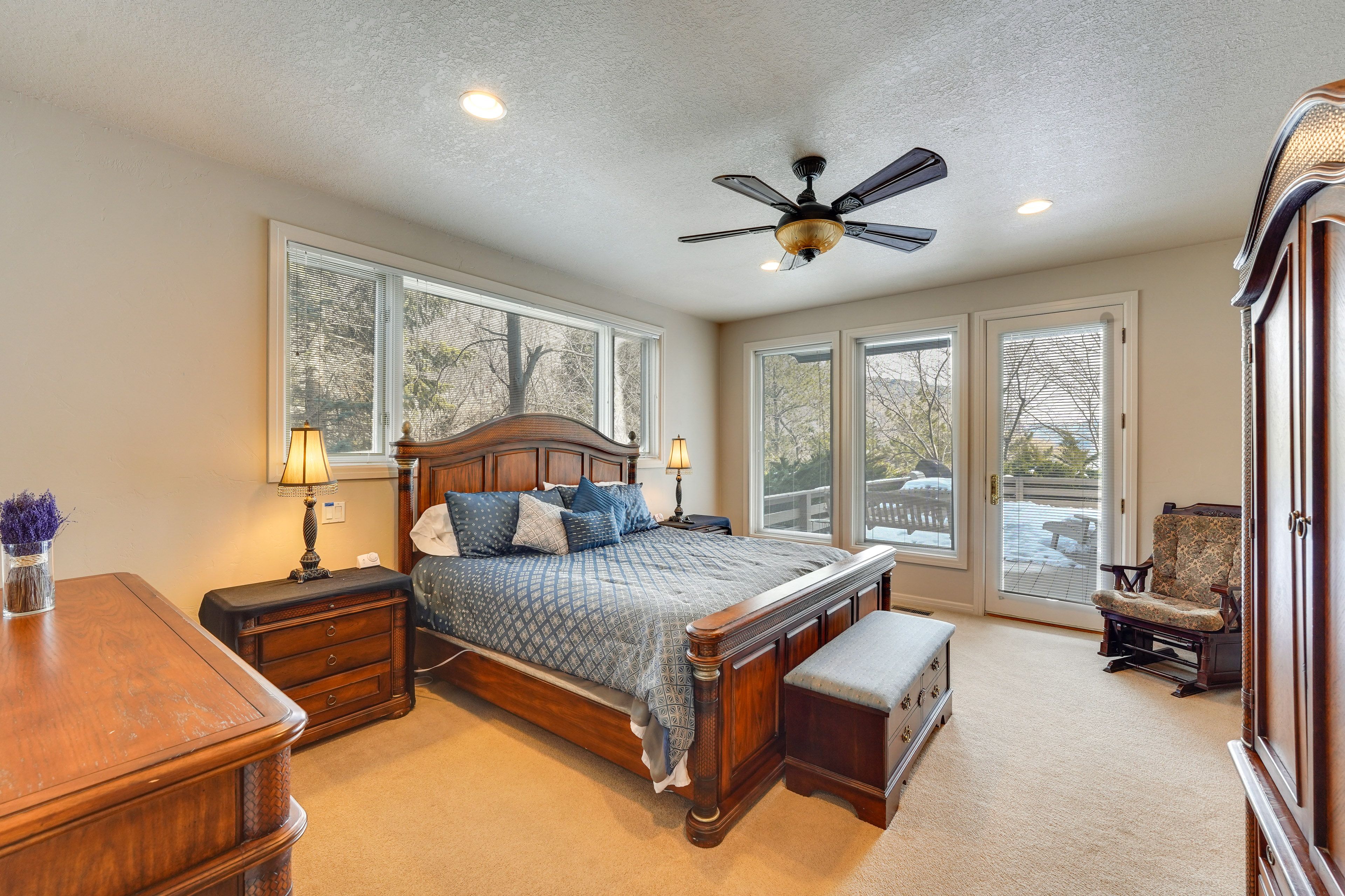 Bedroom 1 | California King Bed