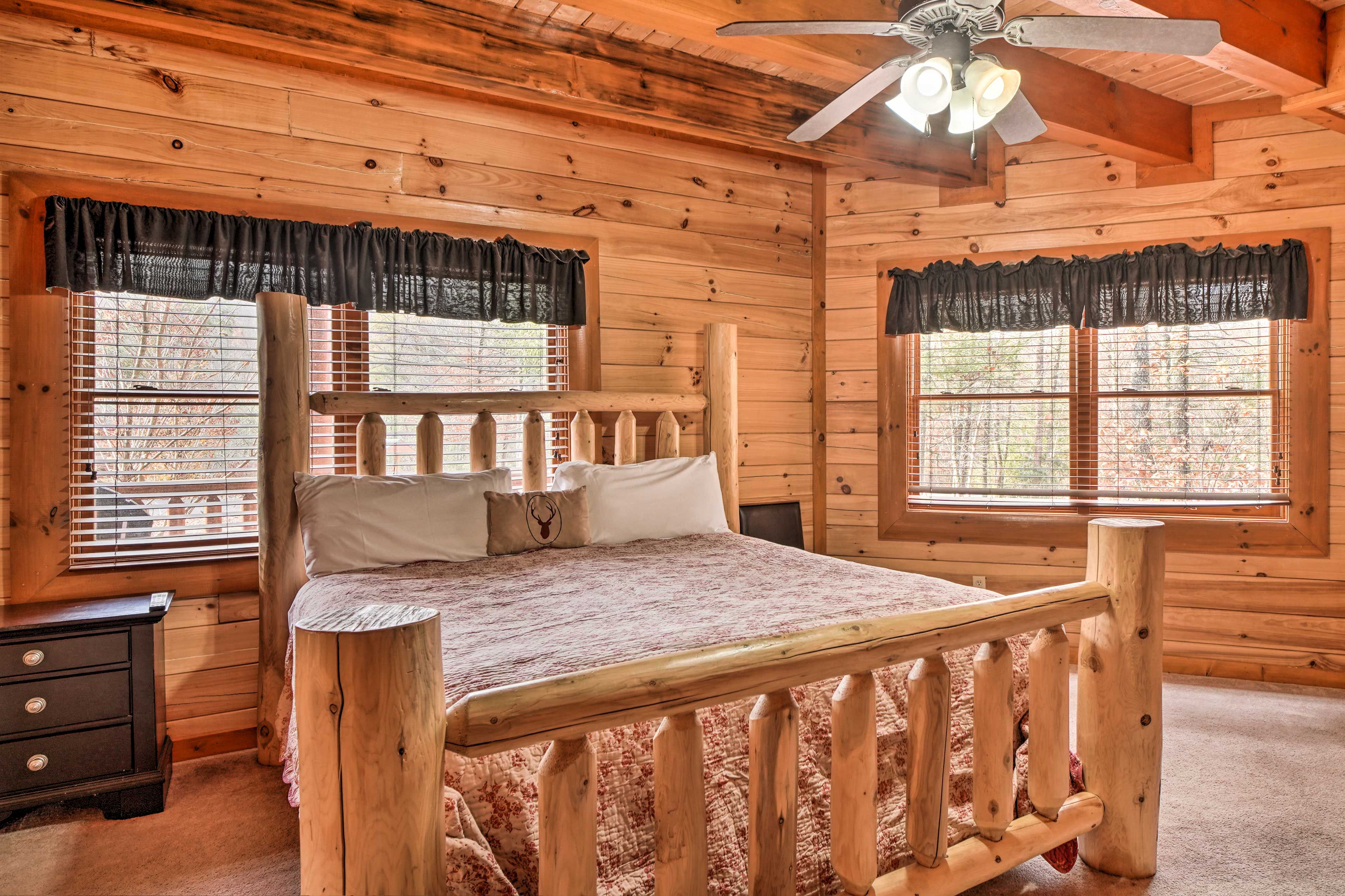 Bedroom 1 | King Bed