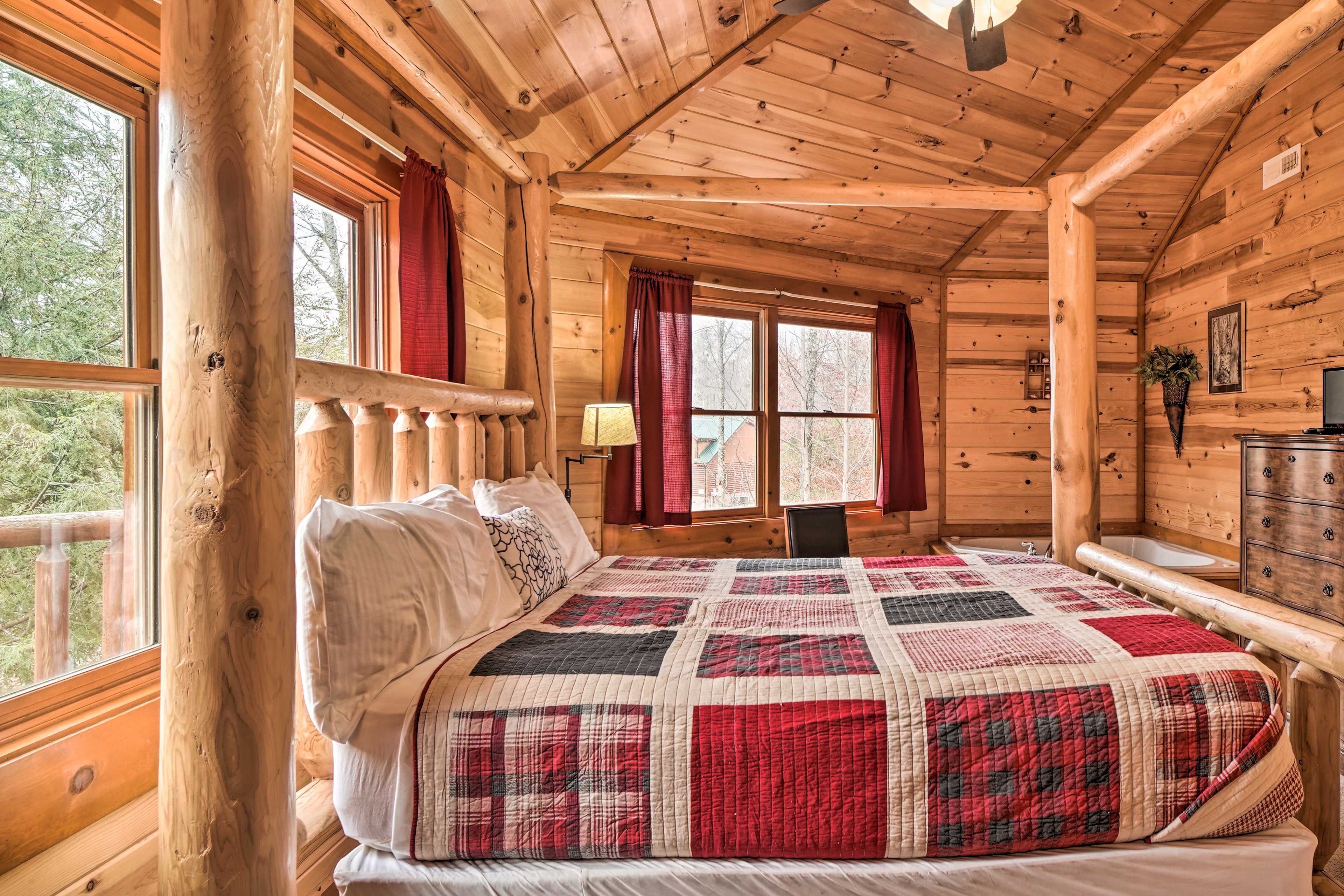 Bedroom 2 | Jetted Tub
