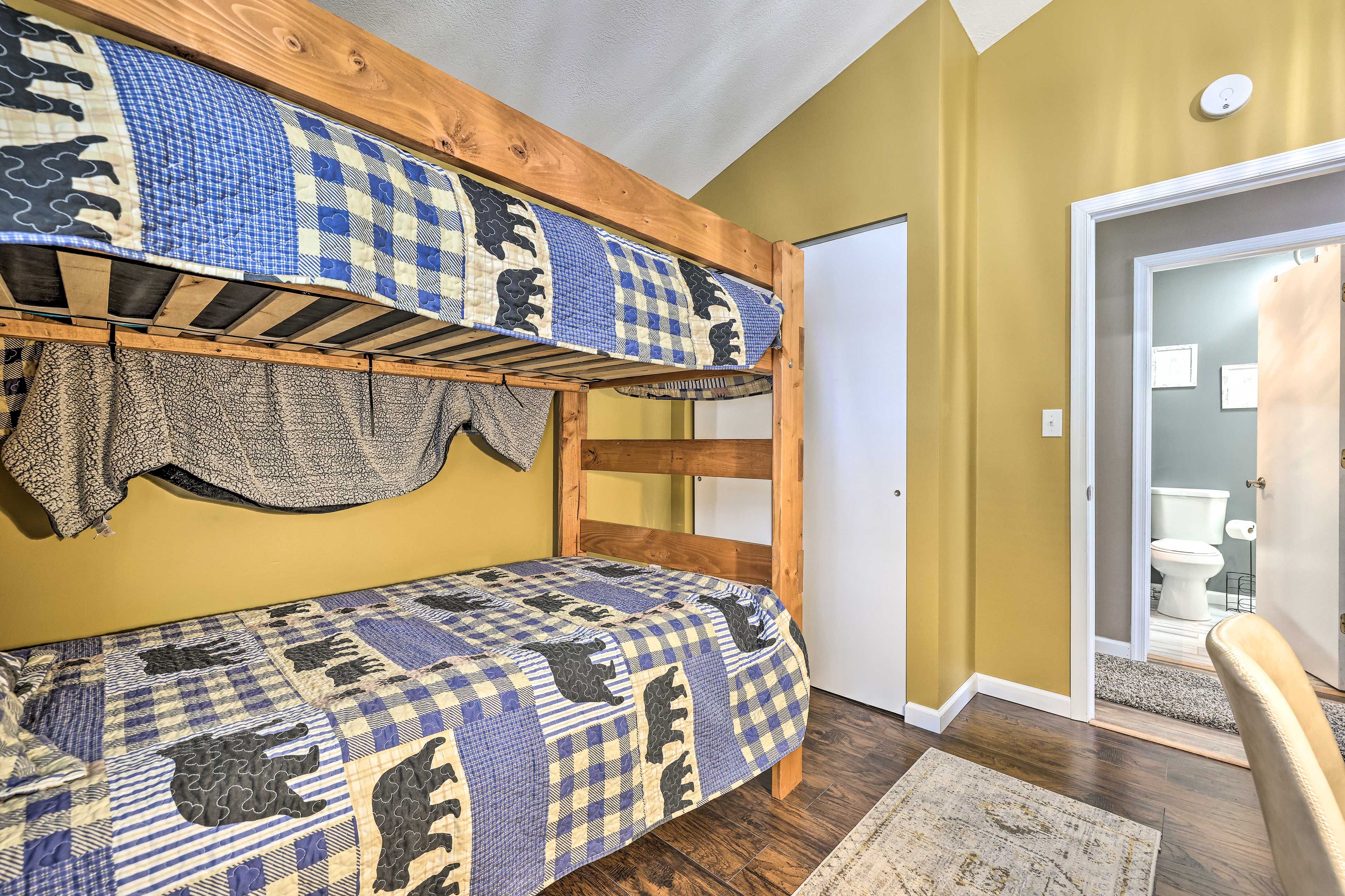 Bedroom 3 | Full Bunk Bed