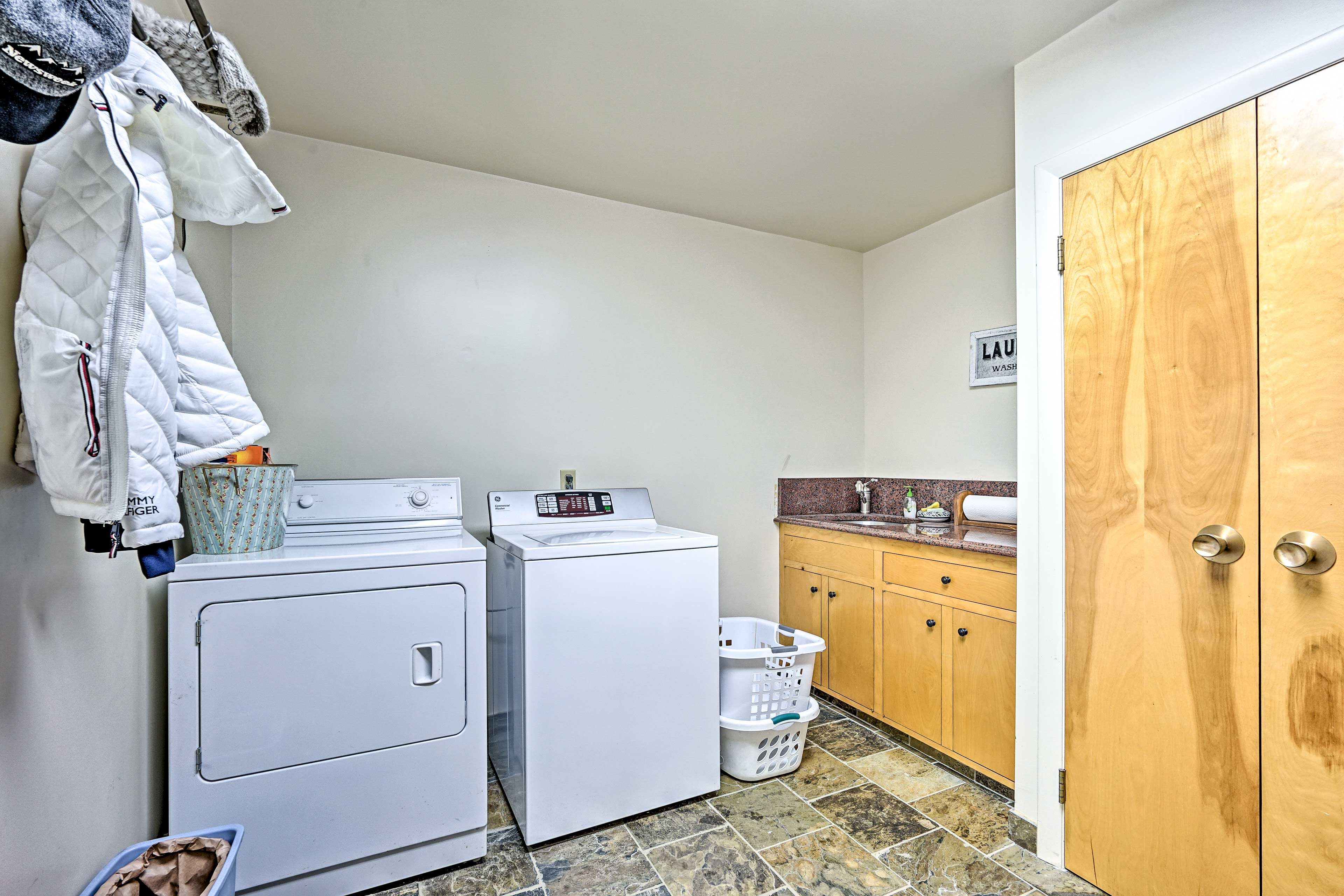 Washer/Dryer | Utility Sink