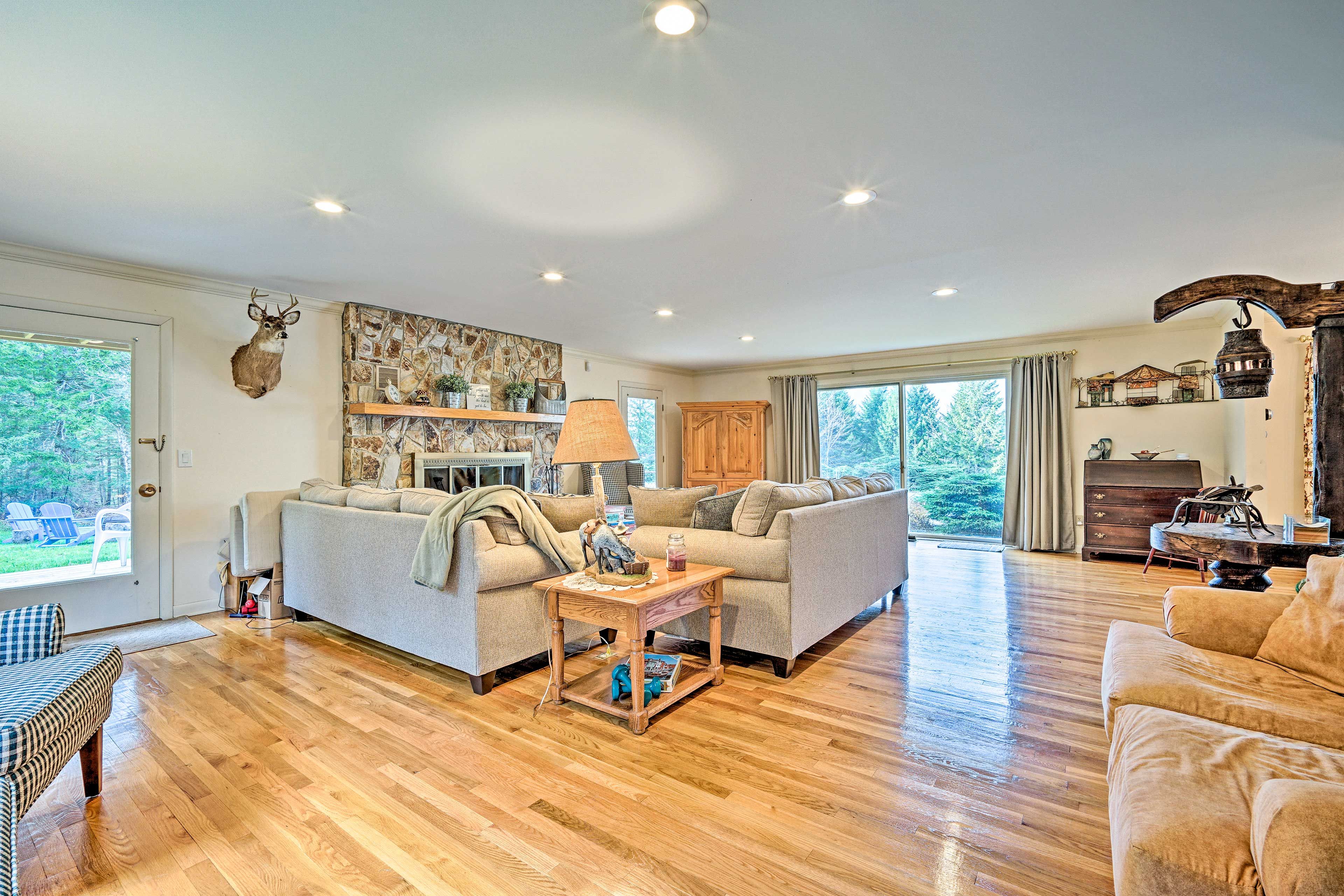 Living Room 2 | Fireplace