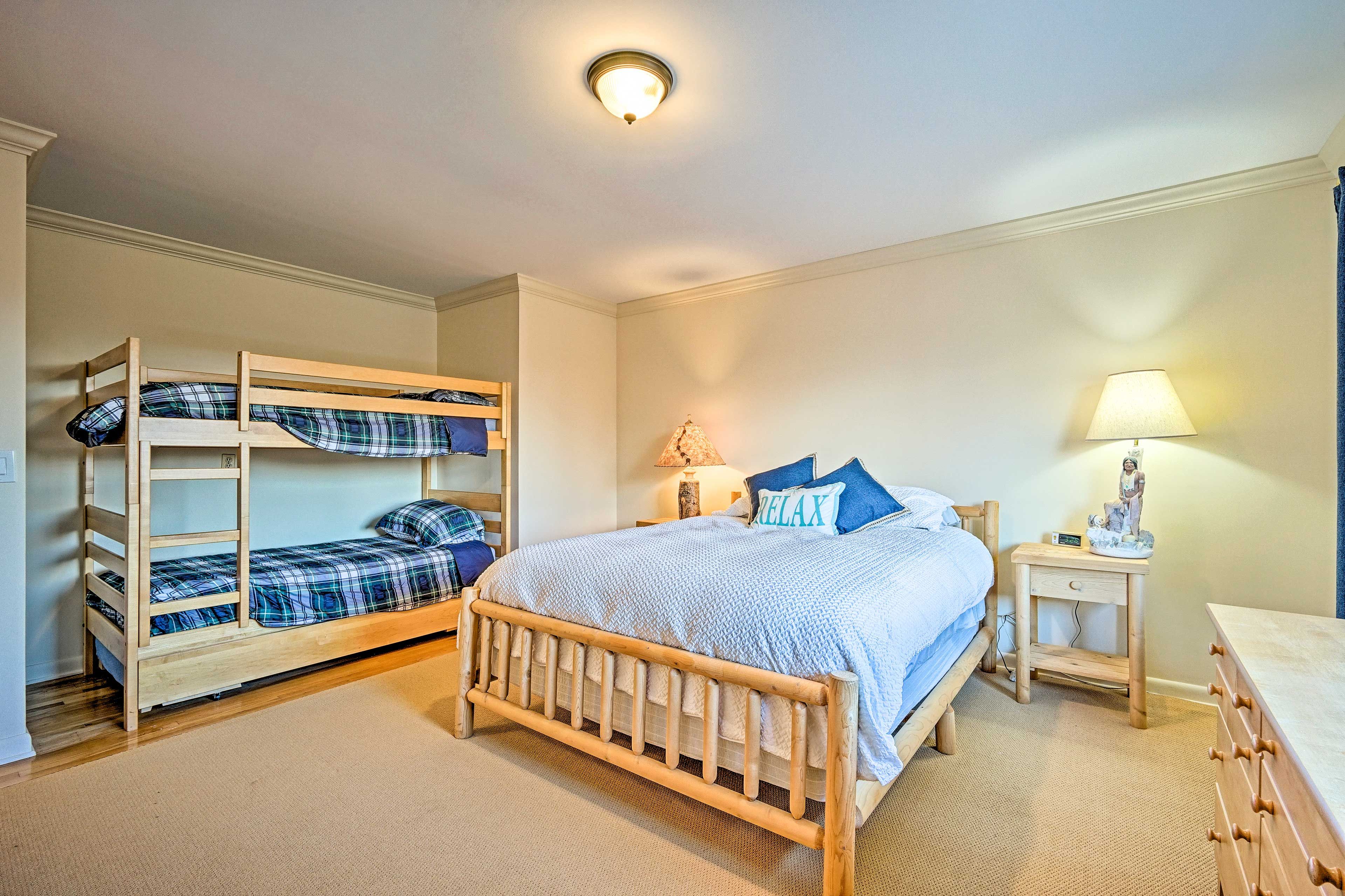 Bedroom 4 | Queen Bed | Twin Bunk Bed | 2nd Floor