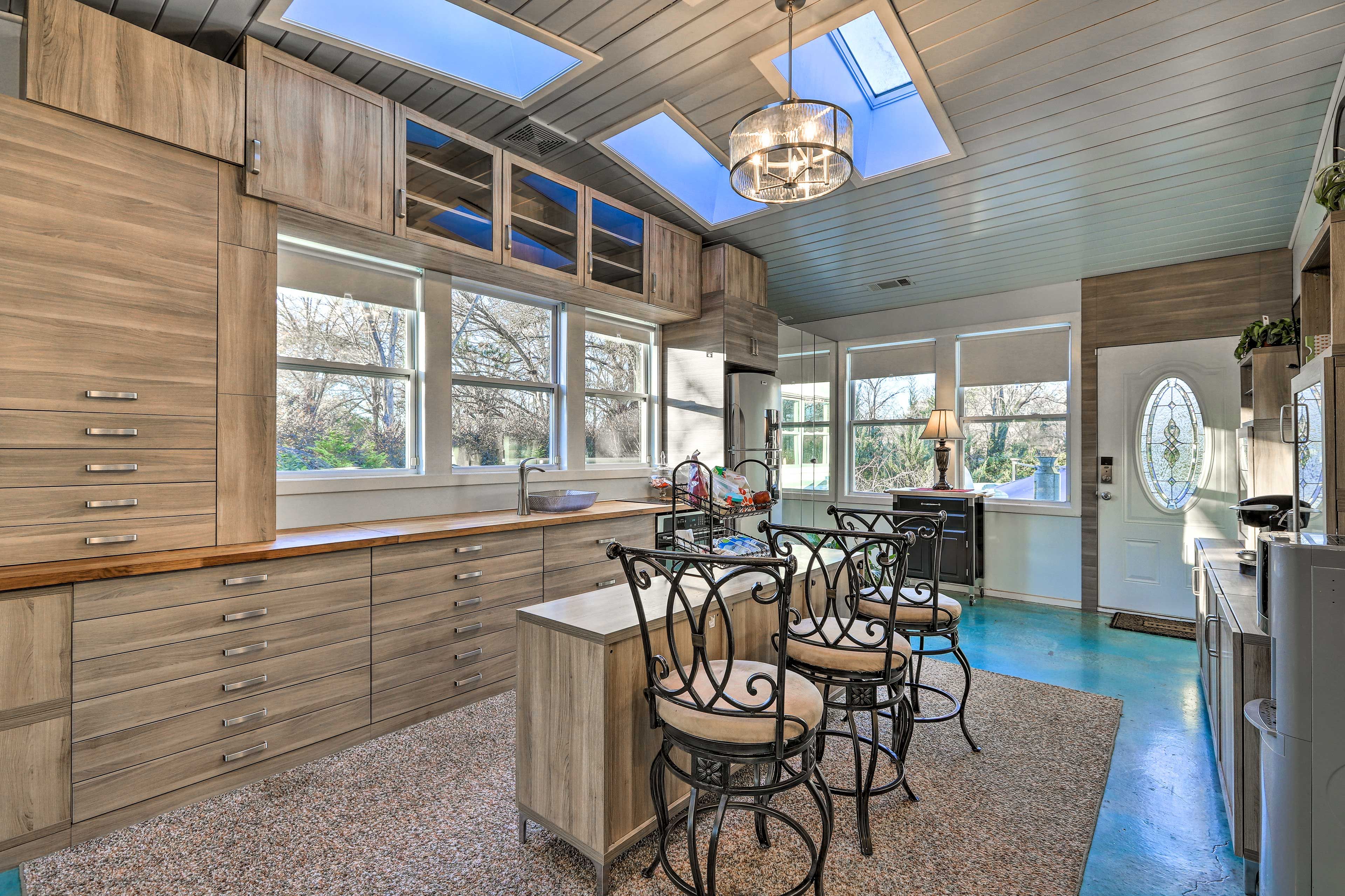 Kitchen | Well-Equipped | Cooking Basics