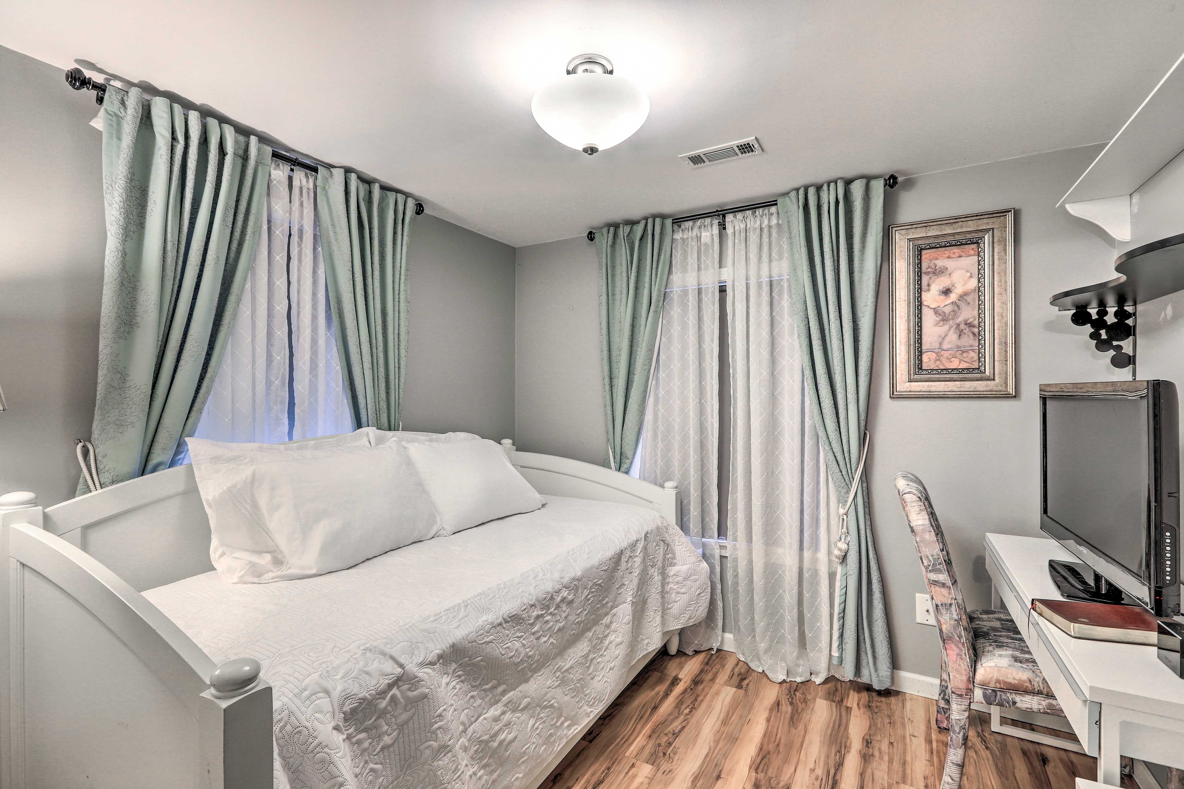Bedroom 2 | Full Bed