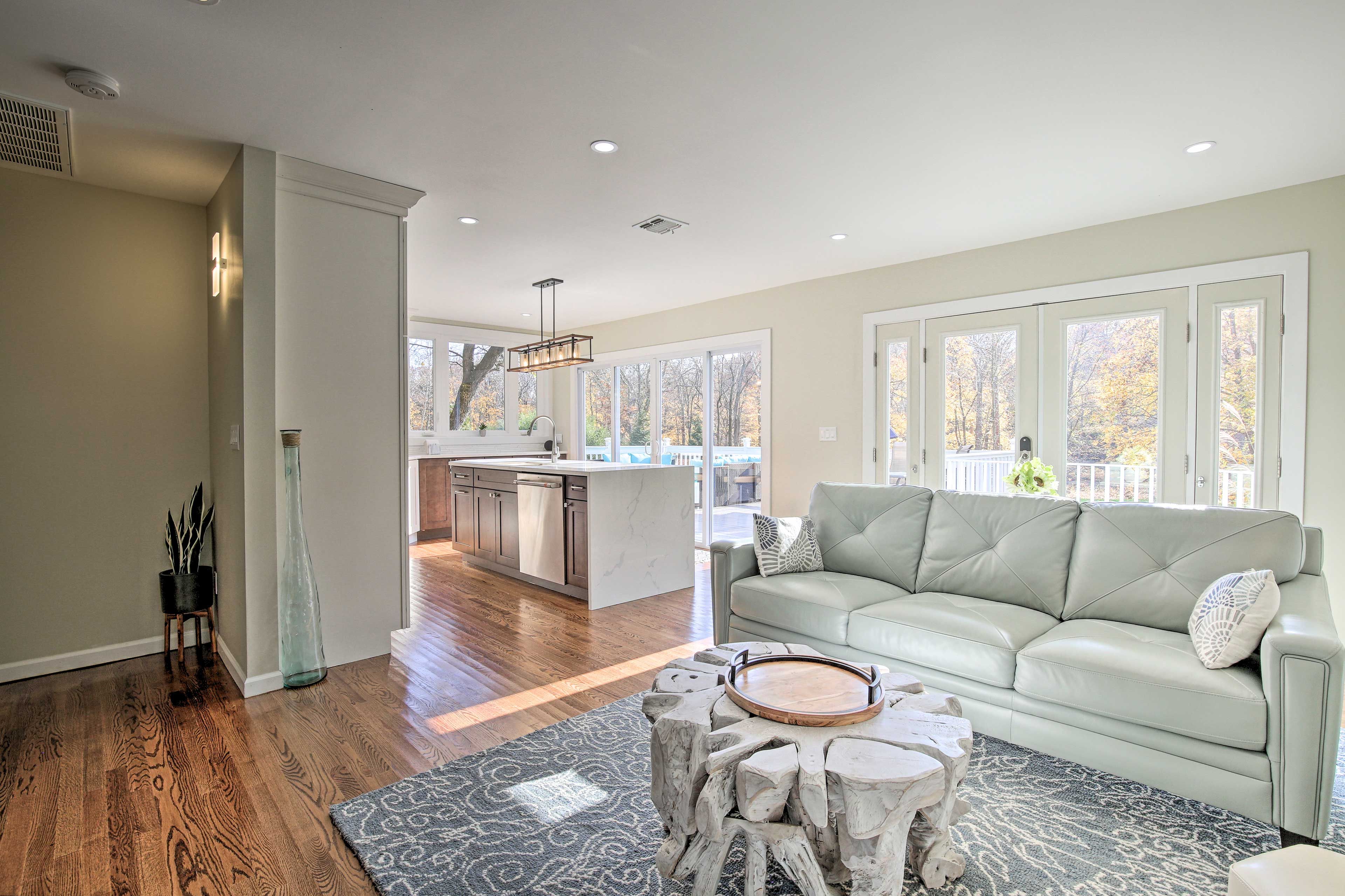 Living Room | Smart TV