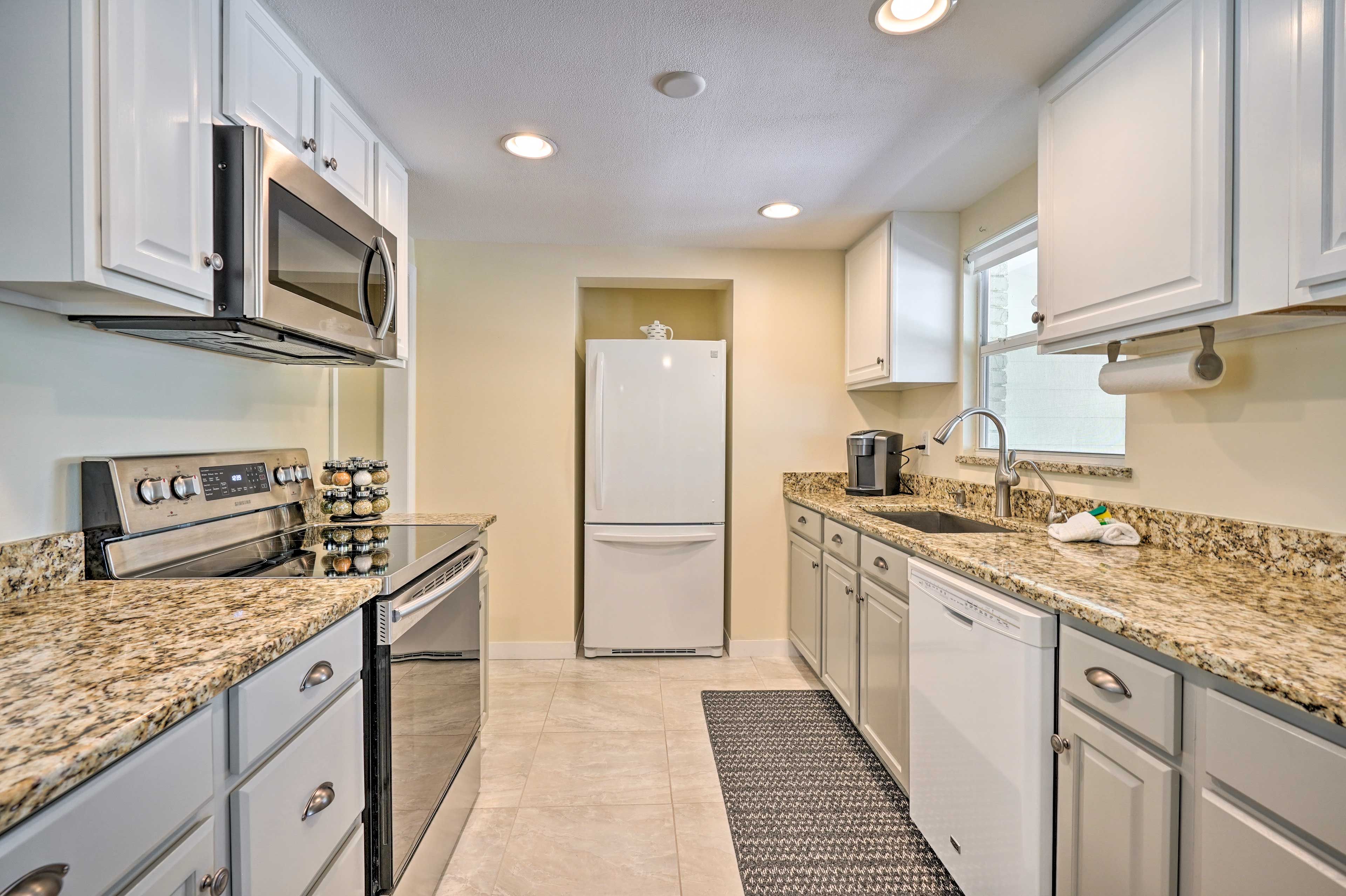 Kitchen | Keurig Coffee Maker | Toaster