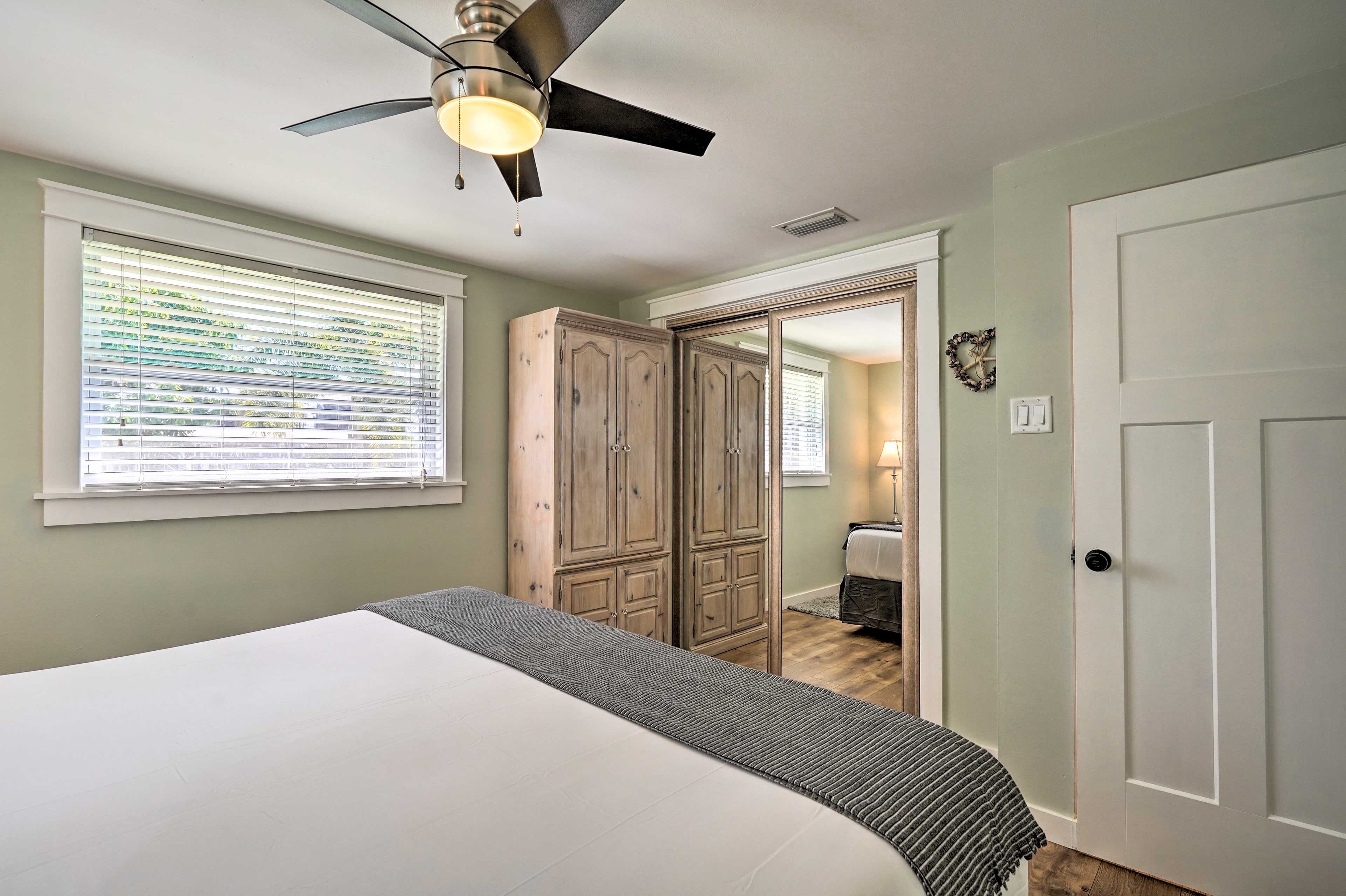 Bedroom 1 | Linens Provided
