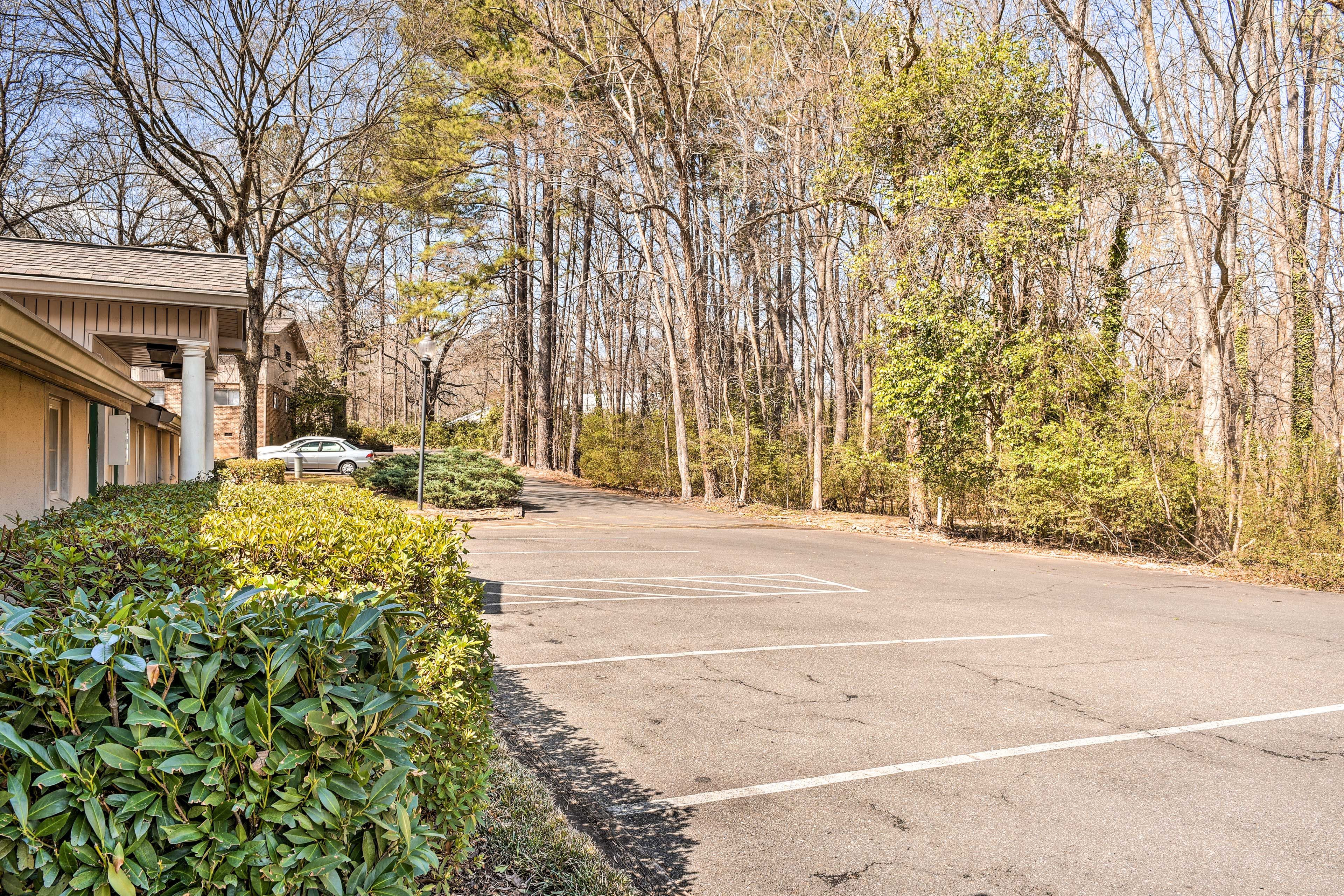 Parking | Open Lot (1 Vehicle) | RV/Trailer Parking | Additional Street Parking