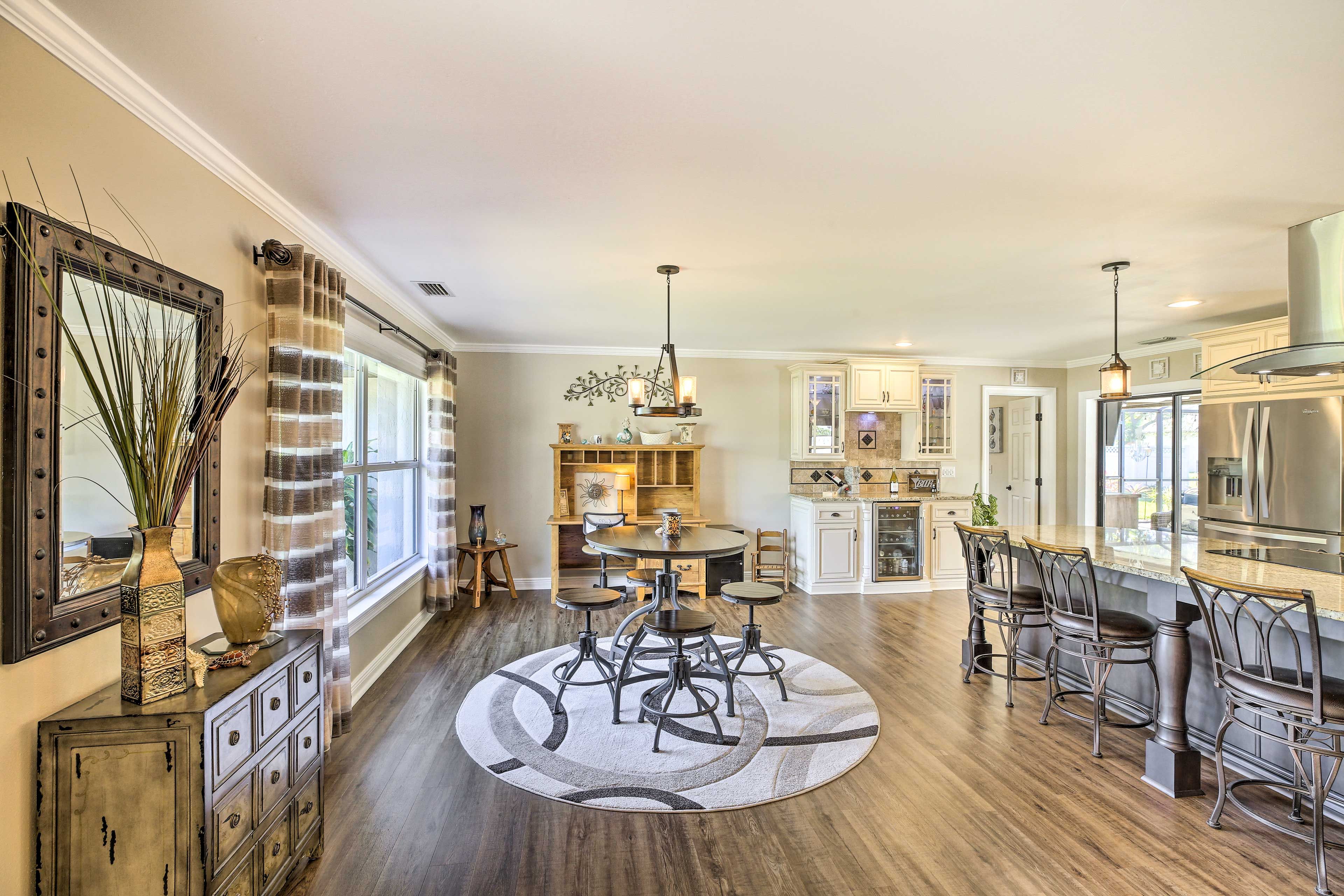Dining Room | Dishware & Flatware